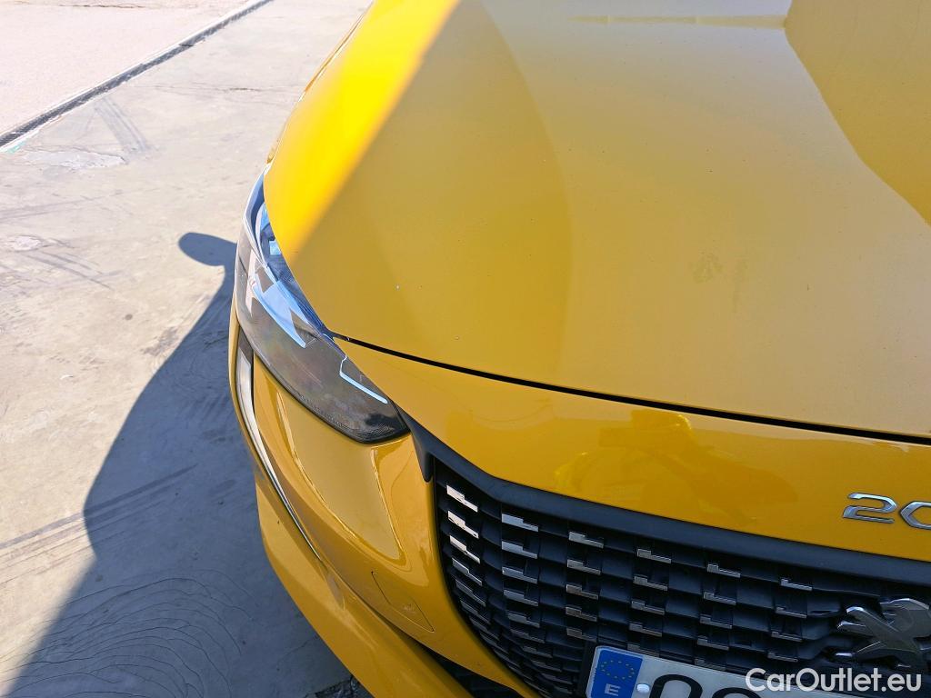 Peugeot  208 PEUGEOT  / 2019 / 5P / berlina con portón PureTech 55kW (75CV) Active #40