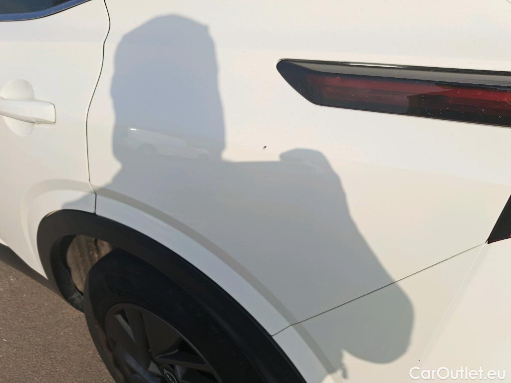  Nissan  Qashqai NISSAN  / 2021 / 5P / todoterreno DIG-T 103kW (140CV) mHEV 4x2 Acenta #36