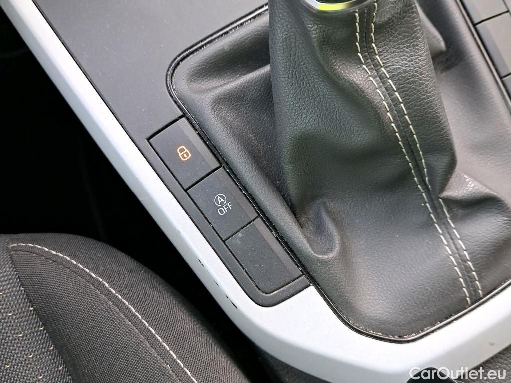  Seat  Arona SEAT  / 2021 / 5P / todoterreno 1.0 TSI 81kW (110CV) Style Plus (AC) #5