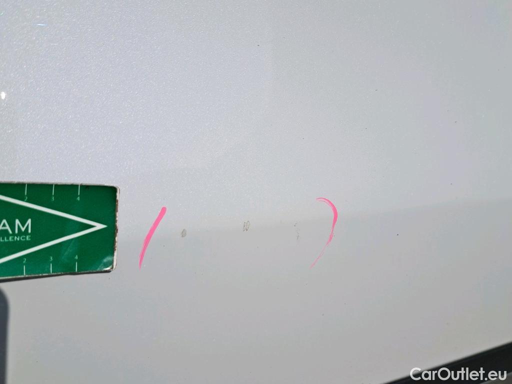  Mercedes  GLA MERCEDES-BENZ  / 2020 / 5P / todoterreno  200 D #6