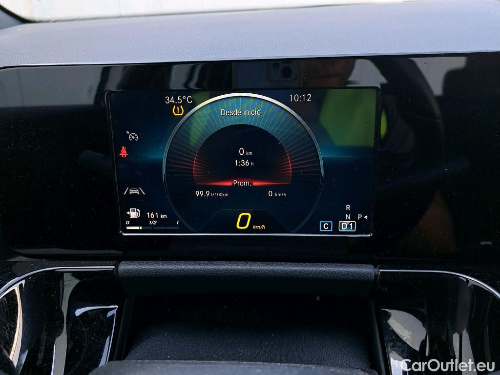  Mercedes  GLA MERCEDES-BENZ  / 2020 / 5P / todoterreno  200 D #21