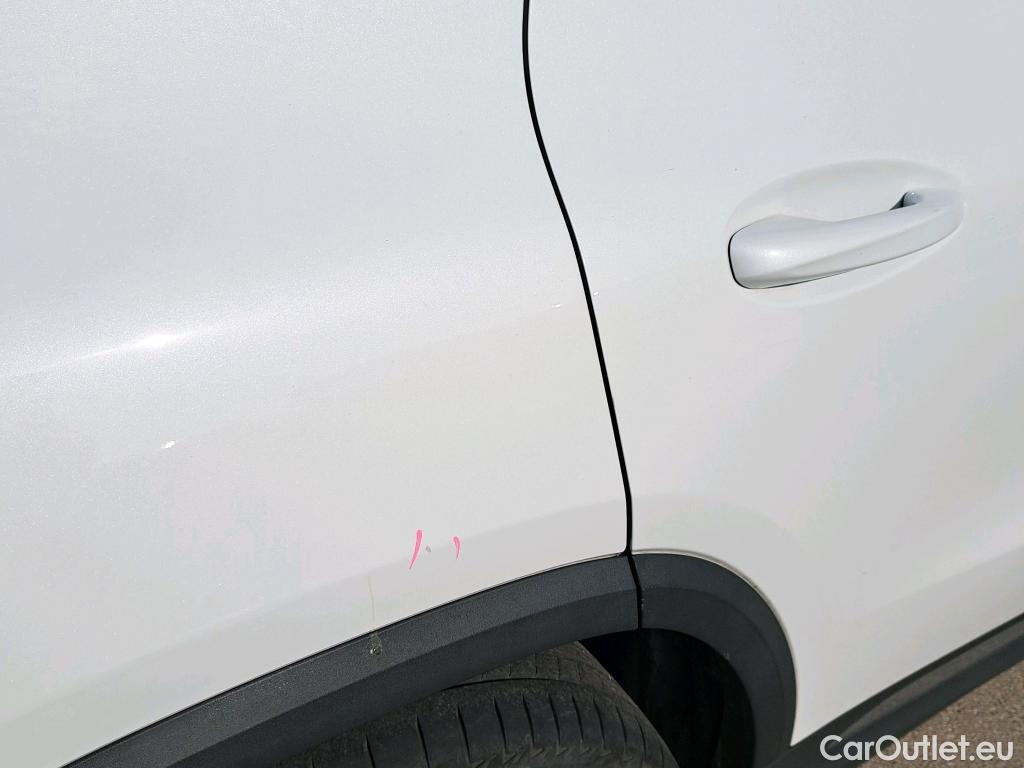  Mercedes  GLA MERCEDES-BENZ  / 2020 / 5P / todoterreno  200 D #3