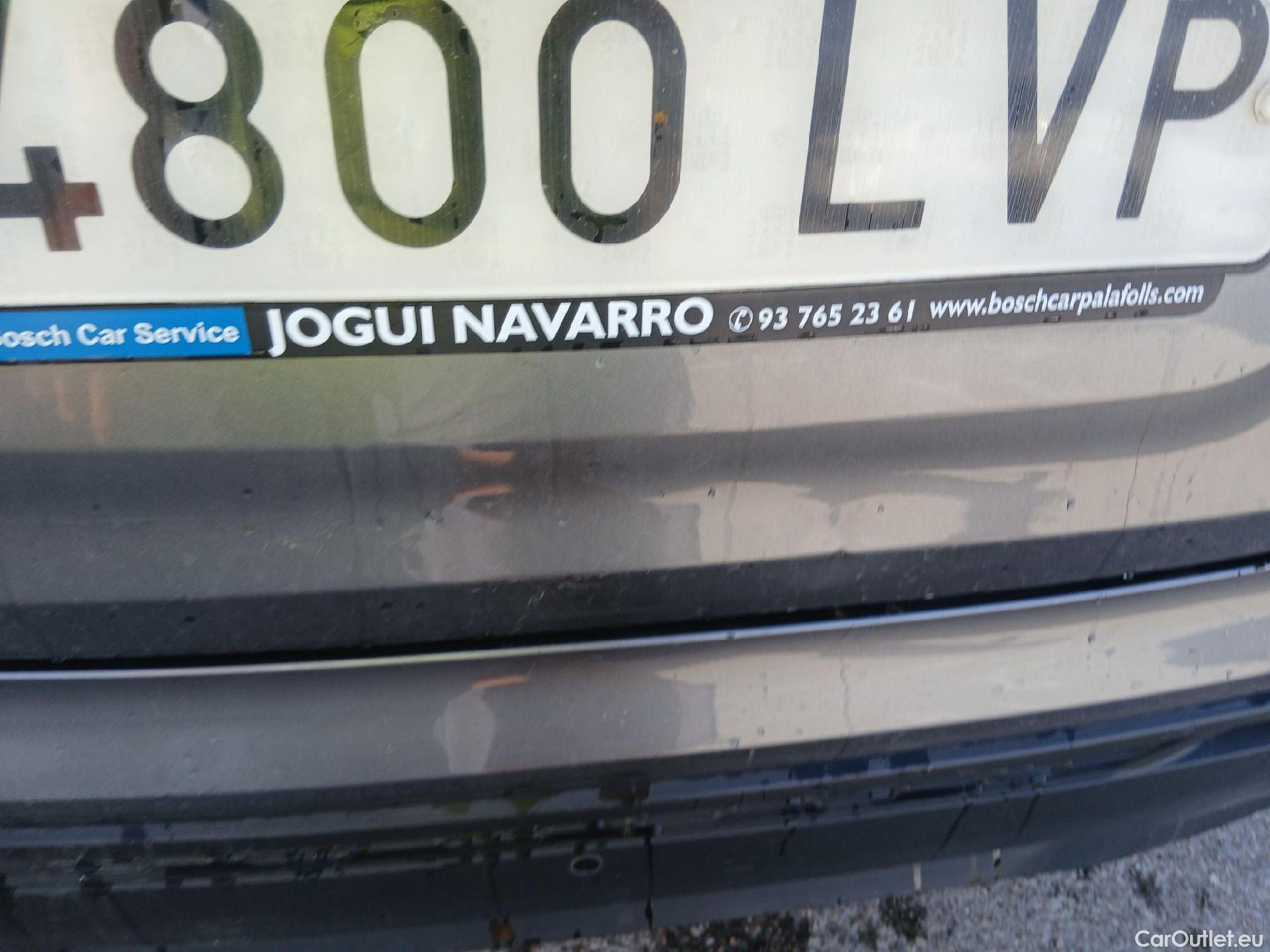  Nissan  Juke NISSAN  / 2019 / 5P / crossover DIG-T 84 kW (114 CV) DCT 7 V N-Connecta (AC2) #16