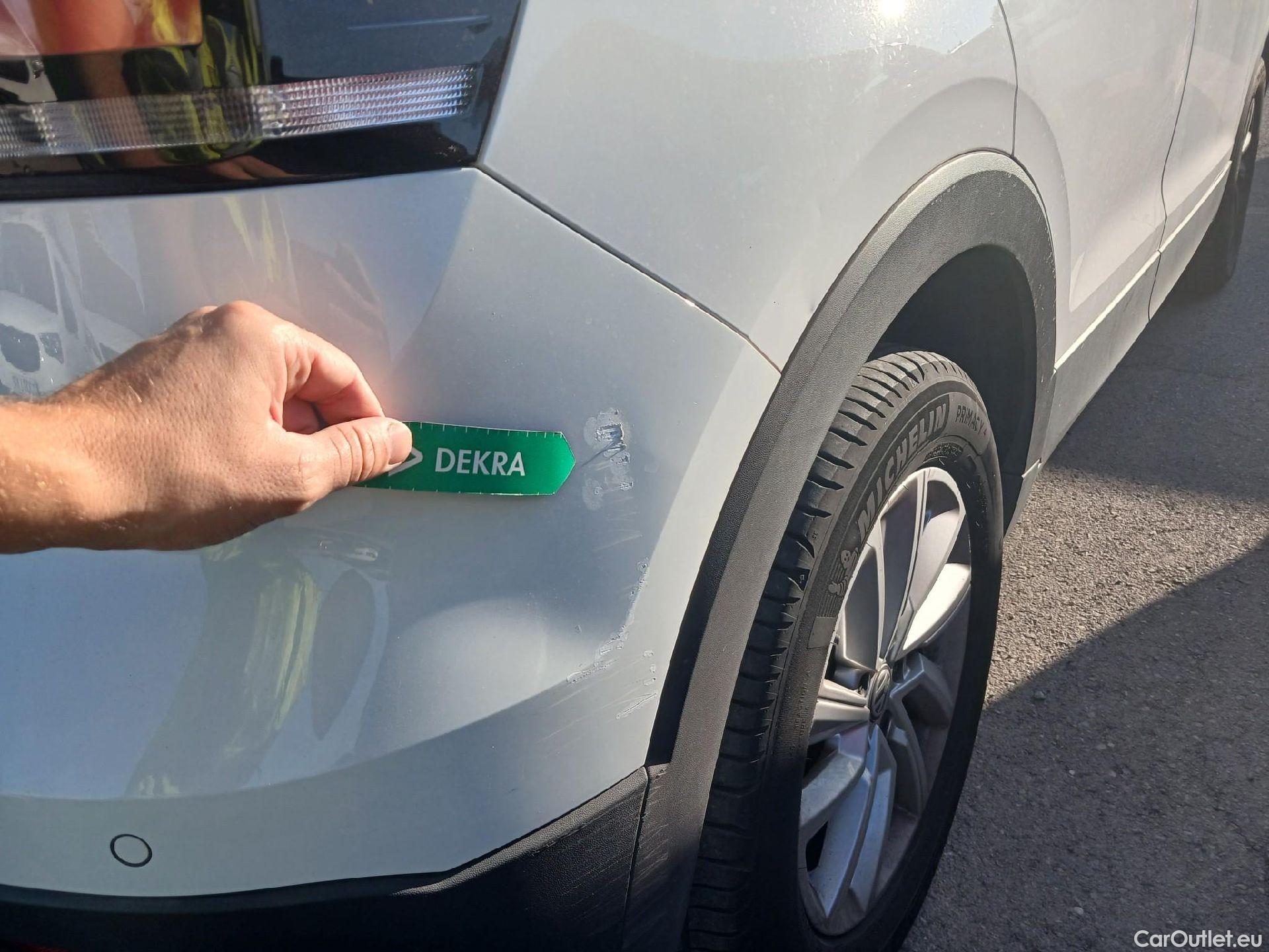  Volkswagen  T-CROSS VOLKSWAGEN  / 2018 / 5P / todoterreno Advance 1.0 TSI 85kW (115CV) DSG (AC) #9