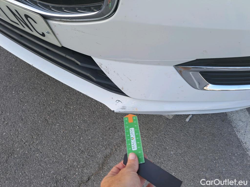  Volvo  XC60 VOLVO  / 2017 / 5P / todoterreno 2.0 T6 AWD Recharge Inscription Exp Auto #8