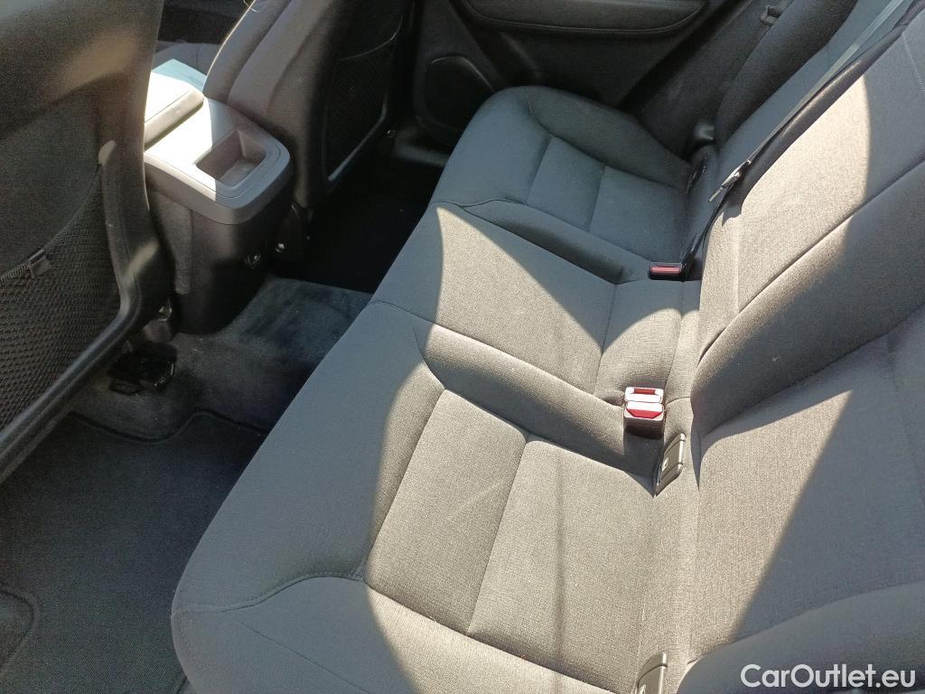  Volvo  XC60 VOLVO  / 2017 / 5P / todoterreno 2.0 B4 G Momentum Pro Auto #9