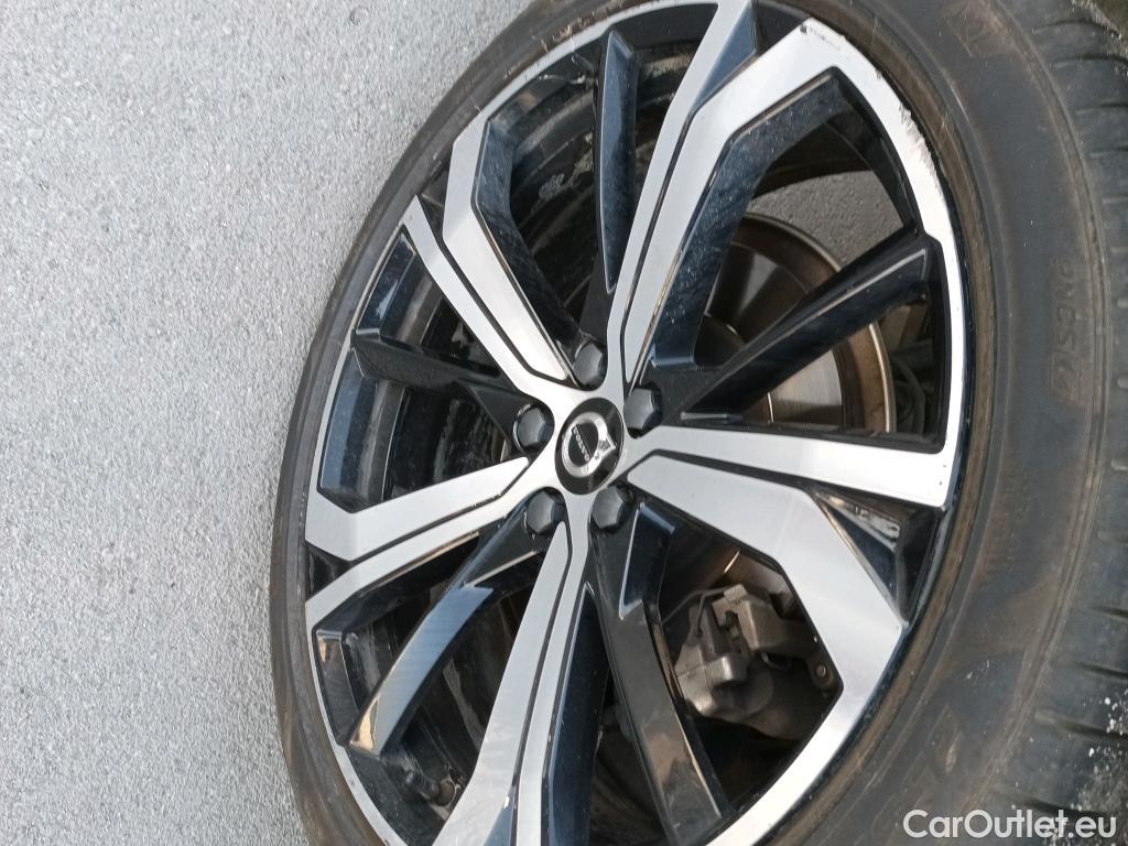  Volvo  XC60 VOLVO  / 2017 / 5P / todoterreno 2.0 B4 D AWD Plus Dark Auto #9