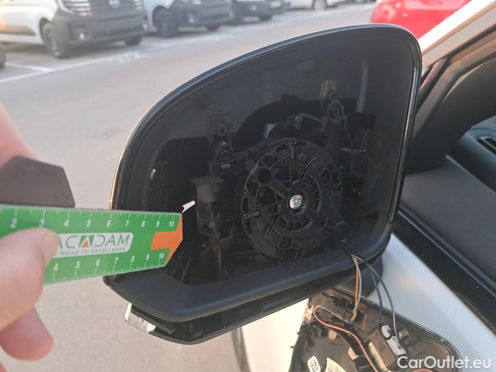  Volvo  XC 40 VOLVO XC40 / 2021 / 5P / todoterreno 1.5 T5 Recharge PHEV Plus Dark Auto #1