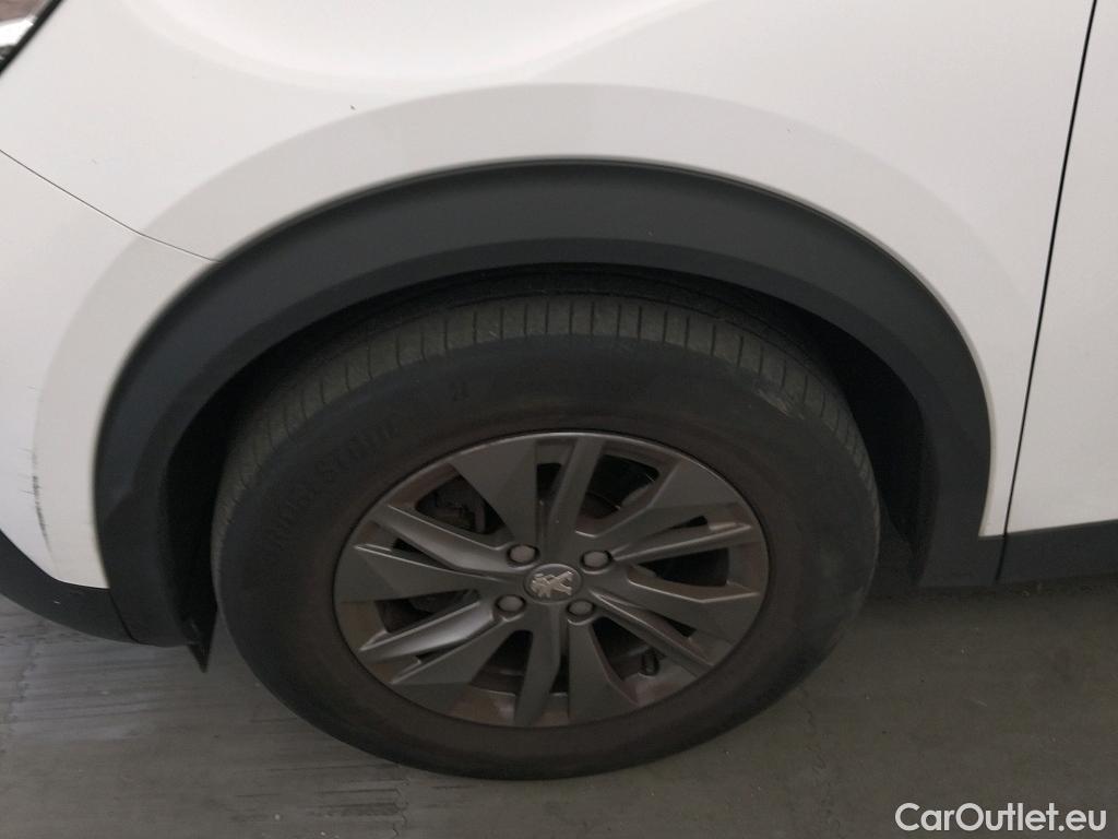  Peugeot  2008 PEUGEOT  / 2019 / 5P / todoterreno Active Pack BlueHDI 81kW (110CV) #16