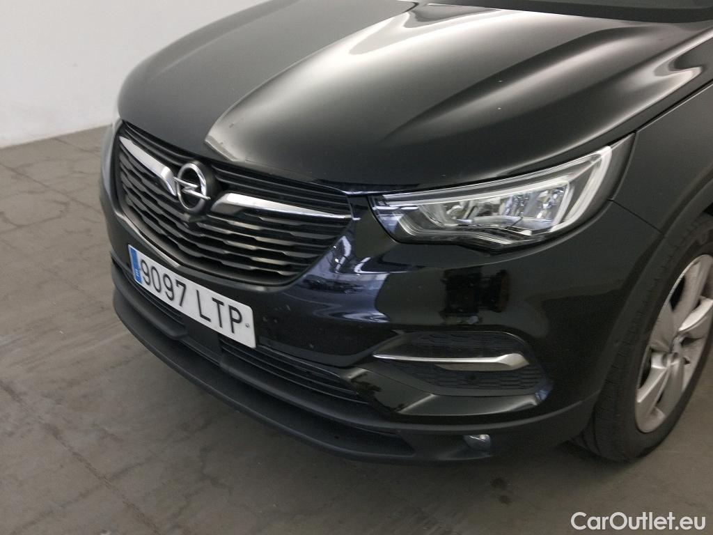  Opel   Grandland X OPEL PHEV / 2017 / 5P / todoterreno 1.6 Turbo Edition Auto 4x2 #15