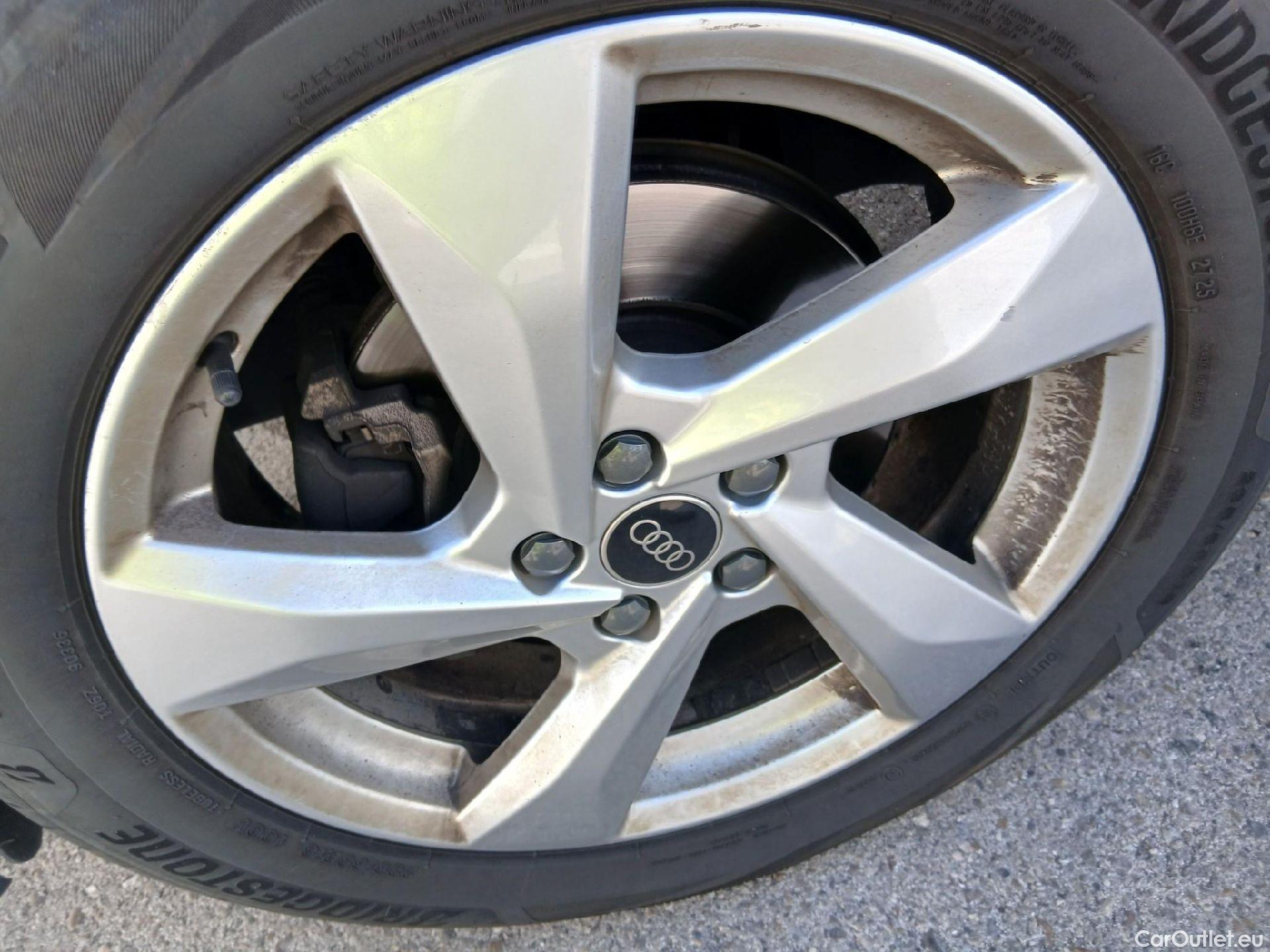  Audi  Q3 AUDI  / 2018 / 5P / todoterreno Advanced 35 TDI 110kW (150CV) S tronic (AC7) #8