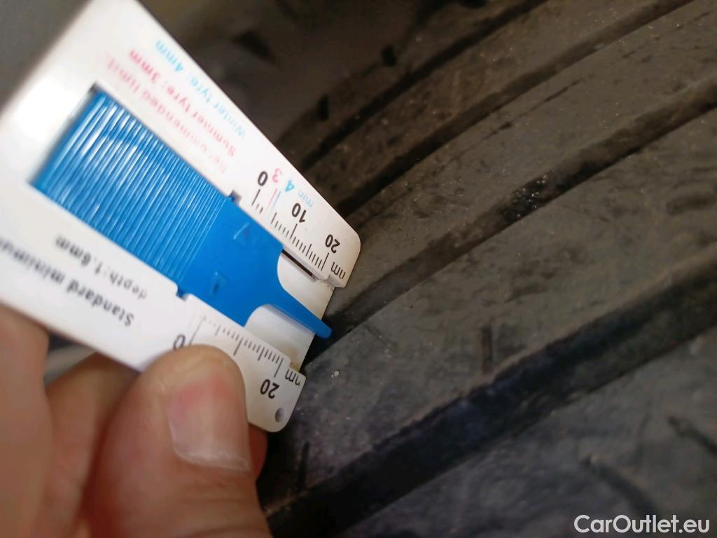  Bmw  X1 BMW  / 2019 / 5P / todoterreno sDrive18dA Corporate #10