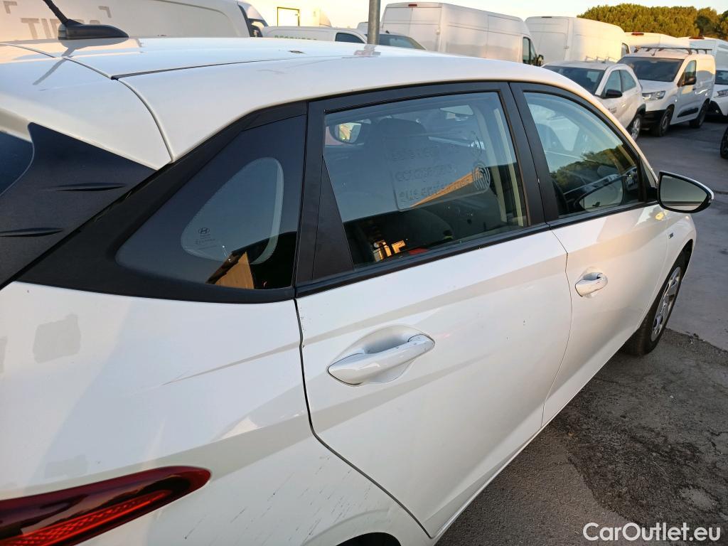  Hyundai  i20 HYUNDAI  / 2020 / 5P / berlina con portón 1.0 TGDI 74kW (100CV) 48V Essence #18