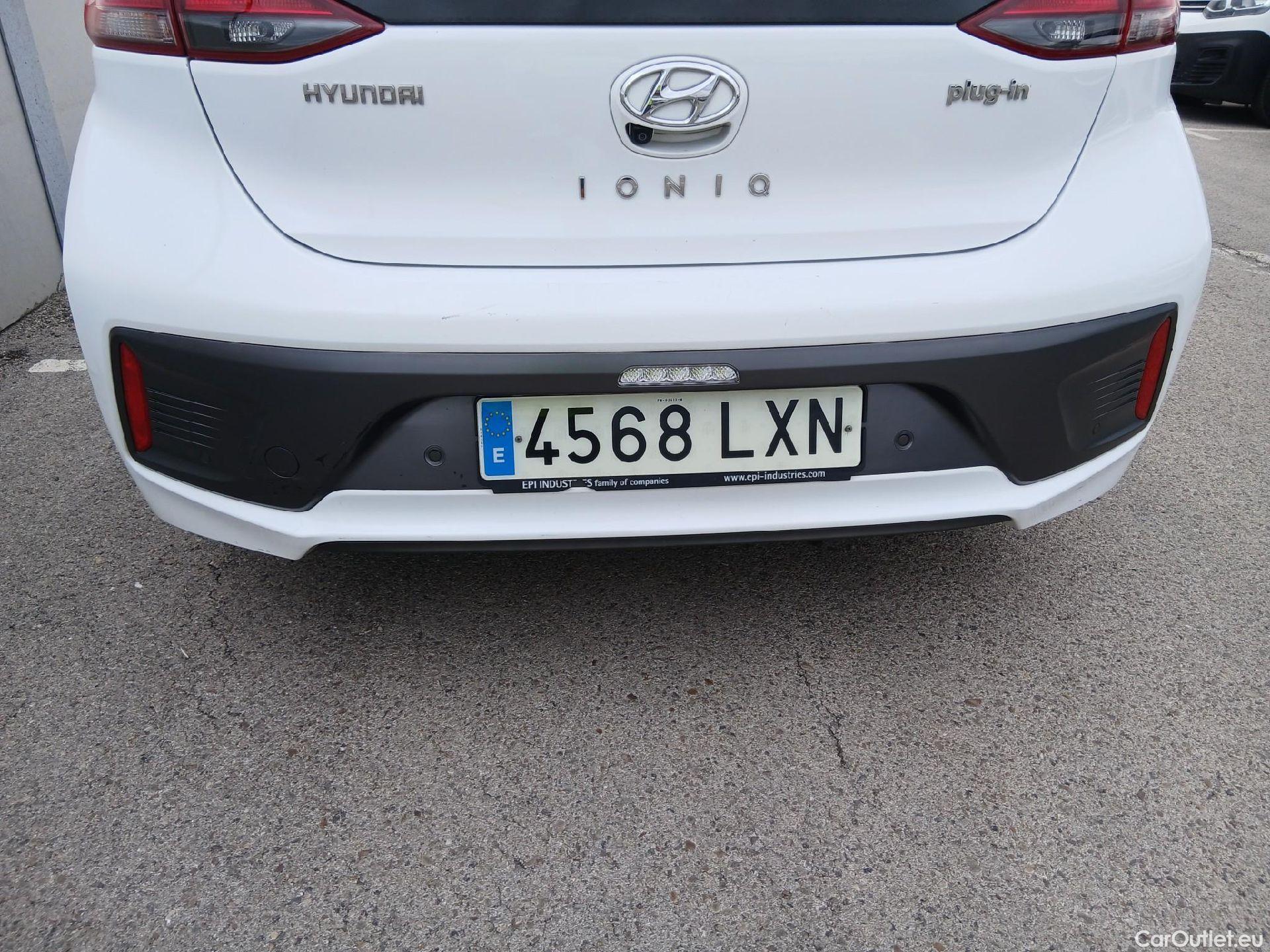  Hyundai   Ioniq HYUNDAI / 2019 / 5P / berlina con portón 1.6 GDI PHEV Klass DCT #20