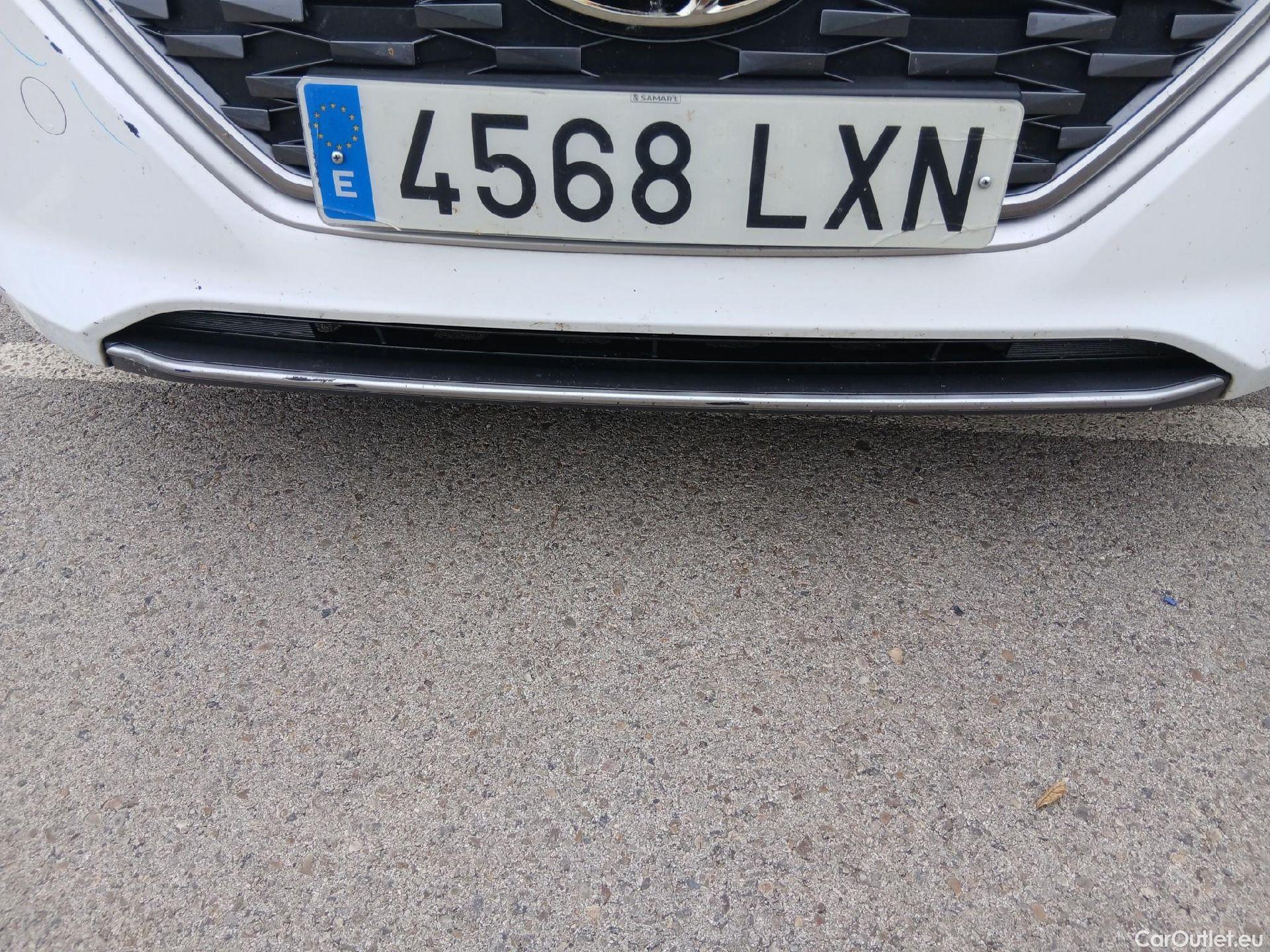  Hyundai   Ioniq HYUNDAI / 2019 / 5P / berlina con portón 1.6 GDI PHEV Klass DCT #9
