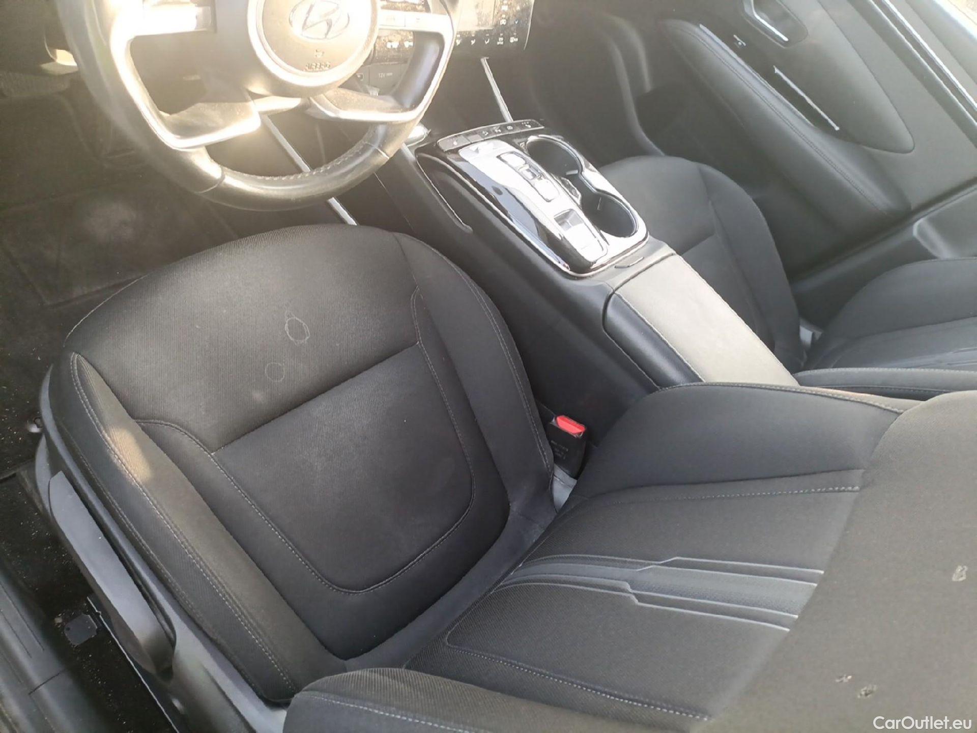  Hyundai  Tucson HYUNDAI  / 2020 / 5P / todoterreno 1.6 TGDI 169kW HEV Tecno Sky Auto #1