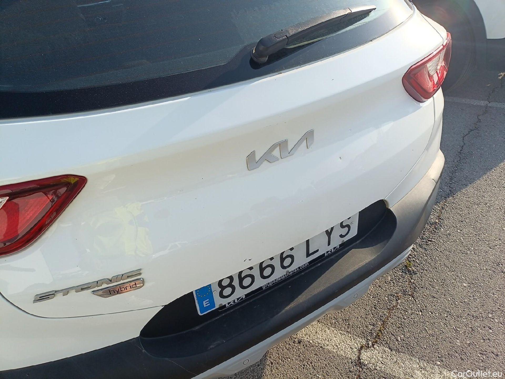  KIA  STONIC KIA  / 2017 / 5P / todoterreno 1.0 T-GDi 74kW (100CV) MHEV iMT Drive #13