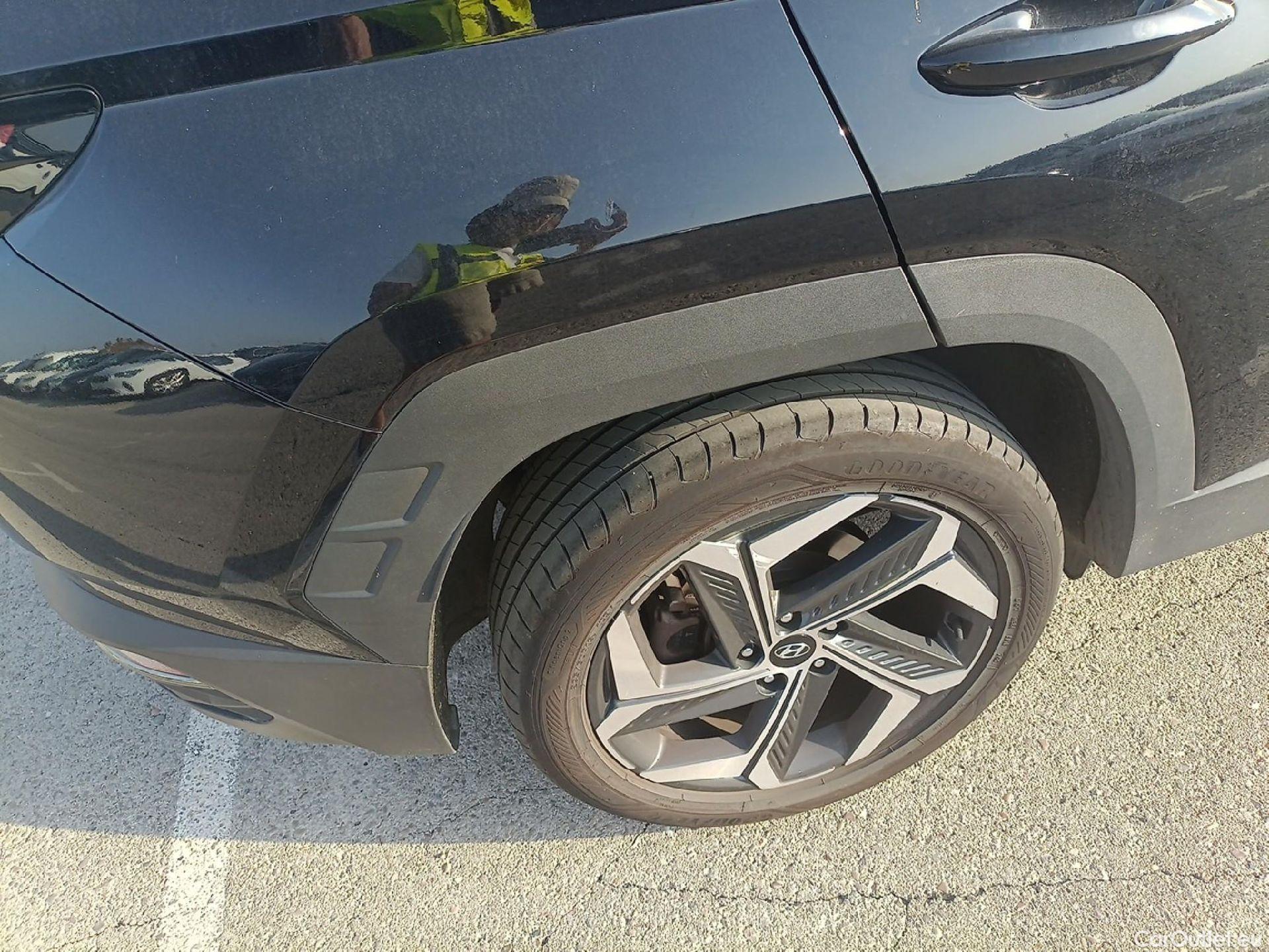  Hyundai  Tucson HYUNDAI  / 2020 / 5P / todoterreno 1.6 TGDI 169kW HEV Tecno Sky Auto #32