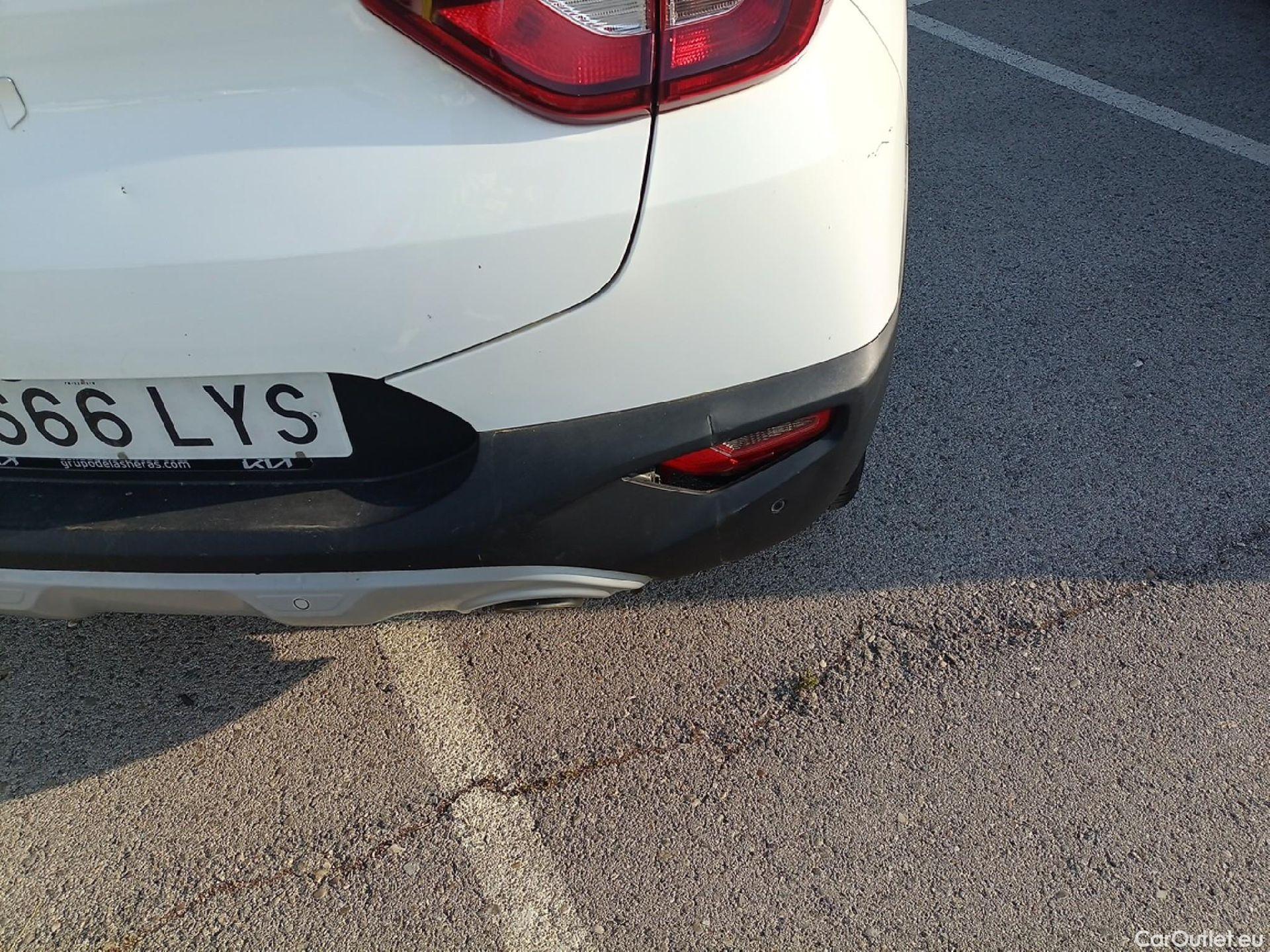  KIA  STONIC KIA  / 2017 / 5P / todoterreno 1.0 T-GDi 74kW (100CV) MHEV iMT Drive #16