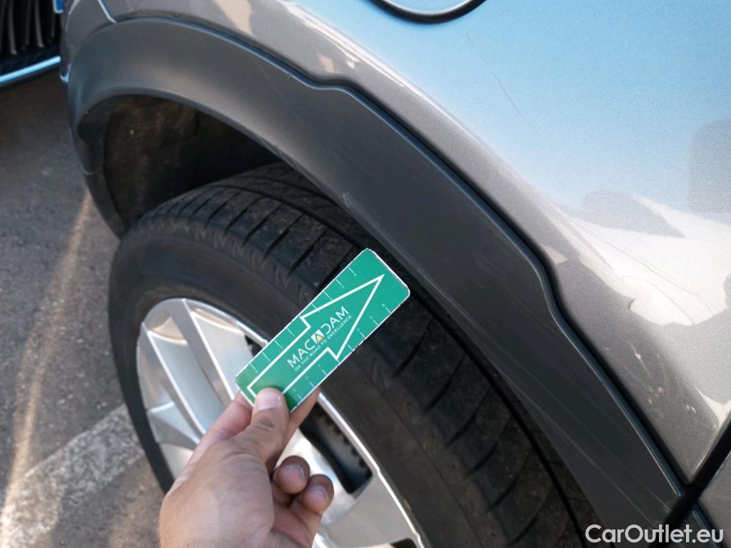  Land Rover  Discovery LAND ROVER  Sport / 2019 / 5P / todoterreno 2.0D TD4 163 PS AWD Auto MHEV SE #43