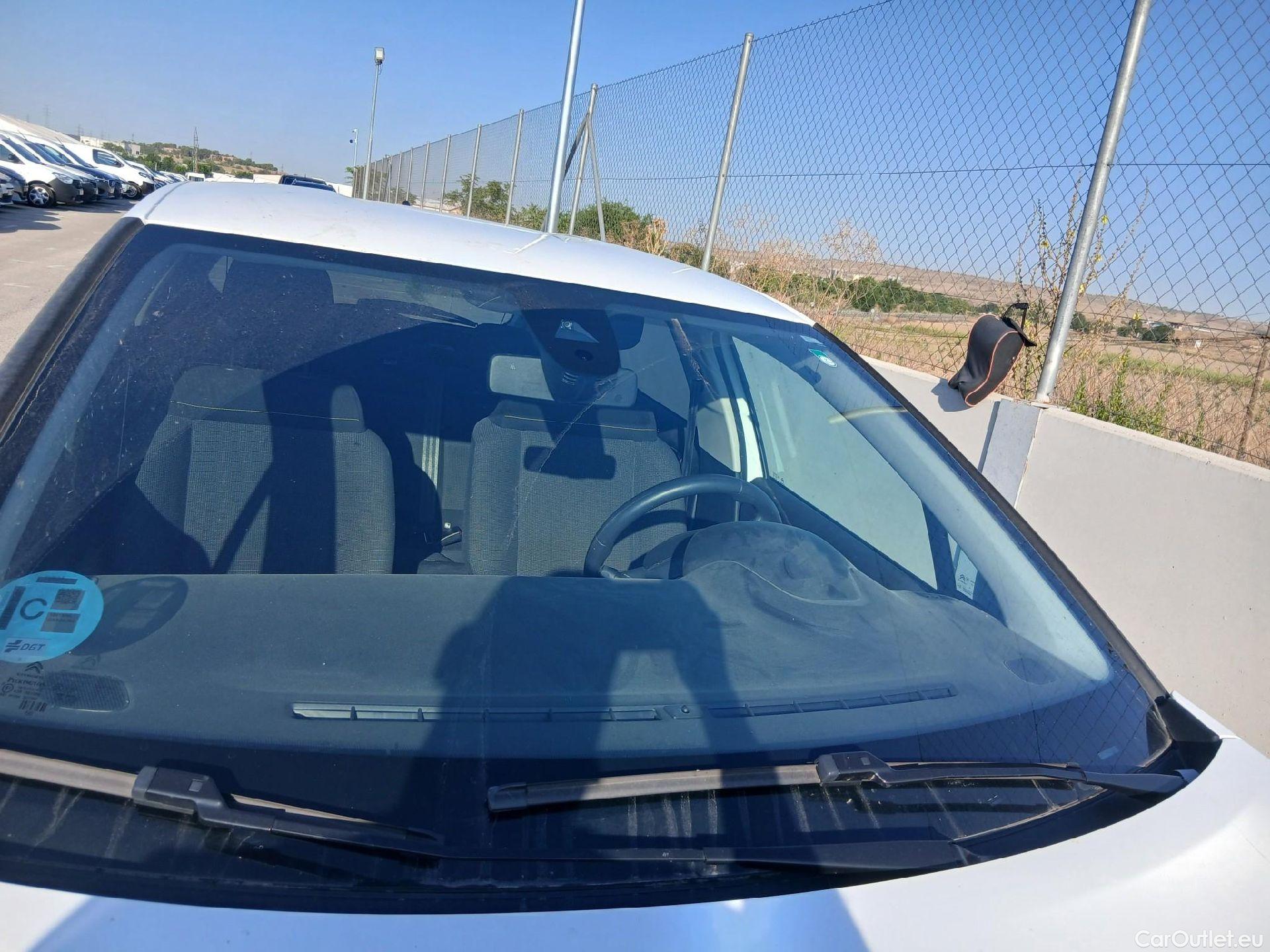  Citroen  C3 CITROEN  / 2020 / 5P / berlina con portón PureTech 81KW (110CV) Max EAT6 #5