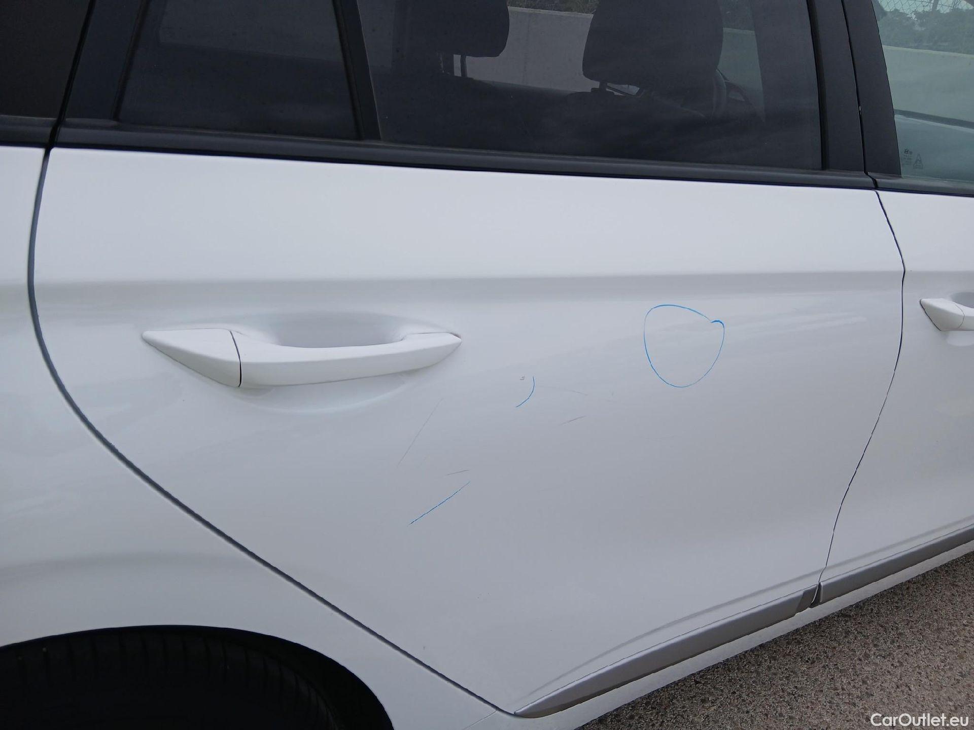  Hyundai   Ioniq HYUNDAI / 2019 / 5P / berlina con portón 1.6 GDI PHEV Klass DCT #33