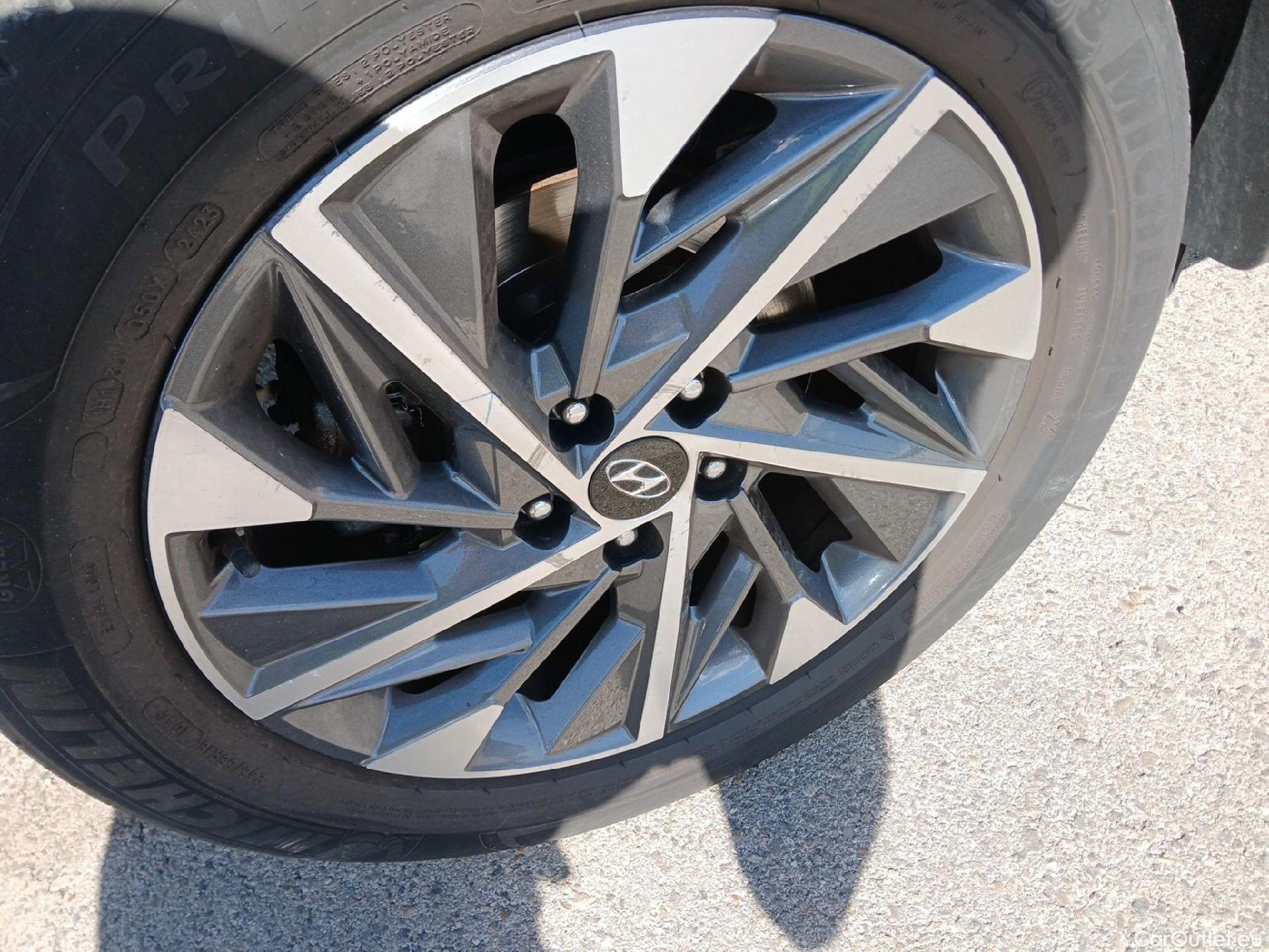  Hyundai  Tucson HYUNDAI  / 2020 / 5P / todoterreno 1.6 TGDI 110kW (150CV) 48V Tecno 2C #23