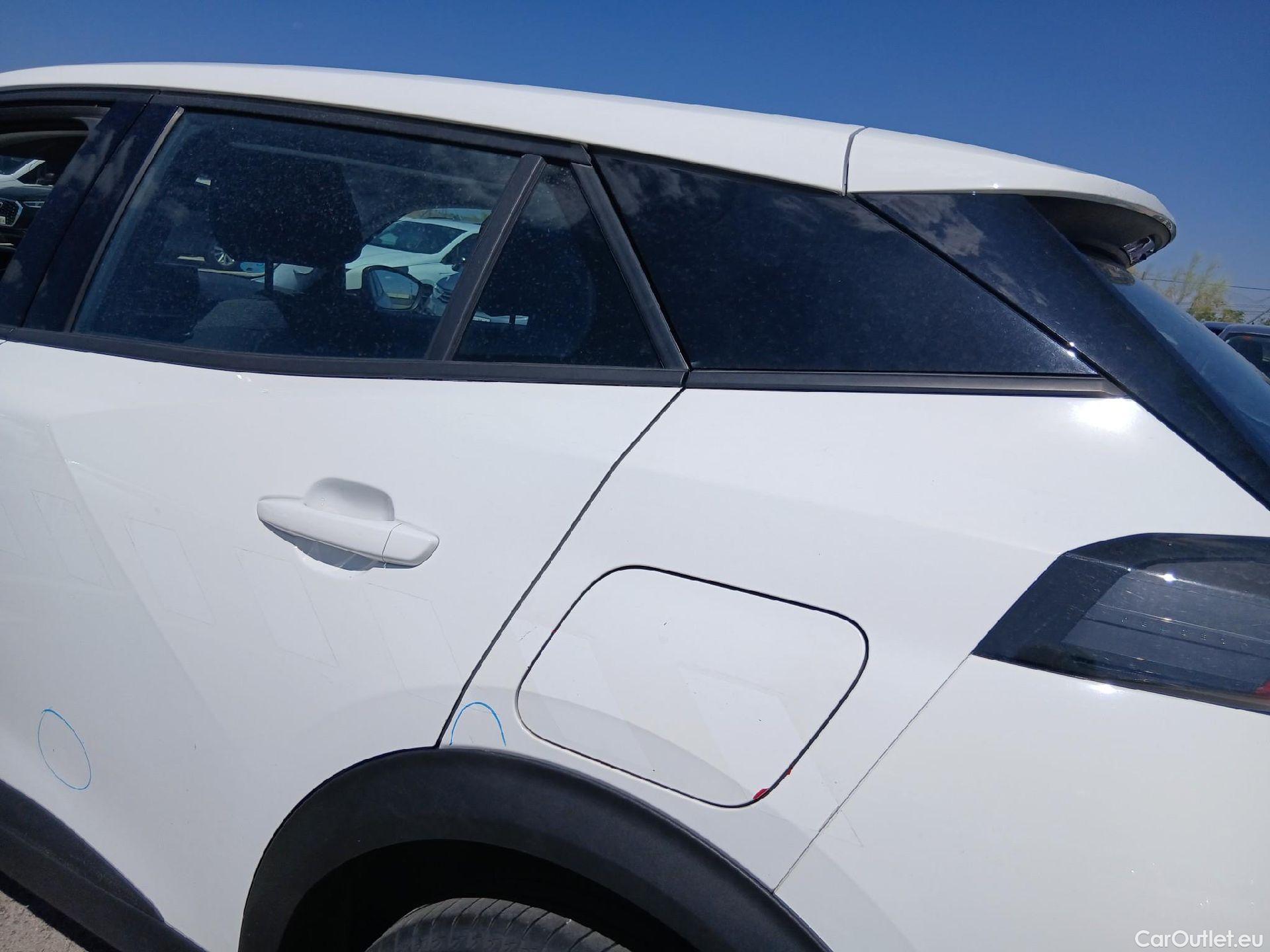  Peugeot  2008 PEUGEOT  / 2019 / 5P / todoterreno Active BlueHDI 81kW (110CV) #18