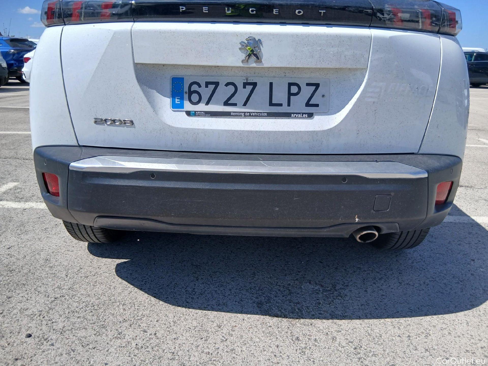  Peugeot  2008 PEUGEOT  / 2019 / 5P / todoterreno Active BlueHDI 81kW (110CV) #22