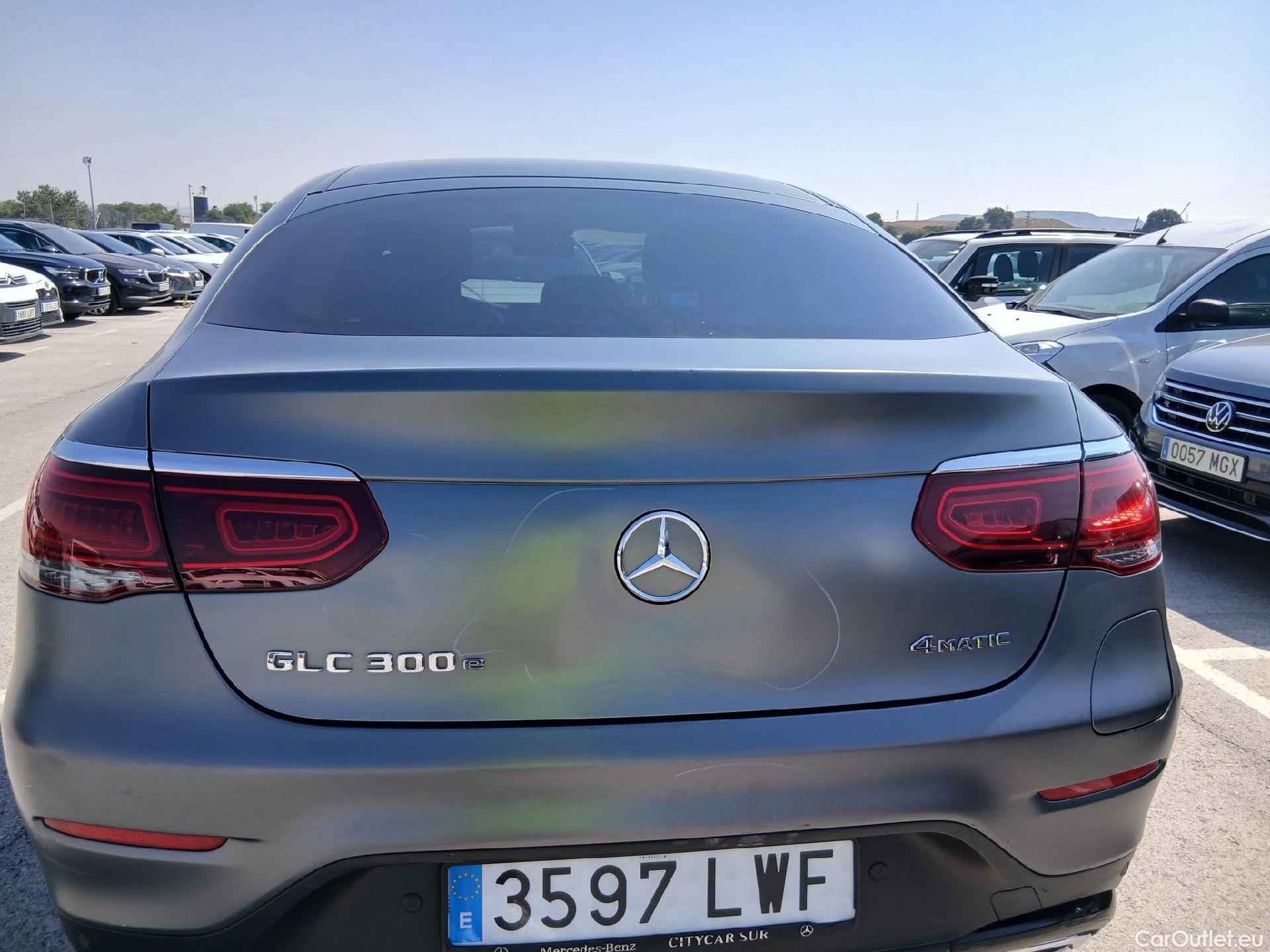  Mercedes  G-Klasee MERCEDES-BENZ GLC Coupé / 2019 / 5P / coupé GLC 300 e 4MATIC #32