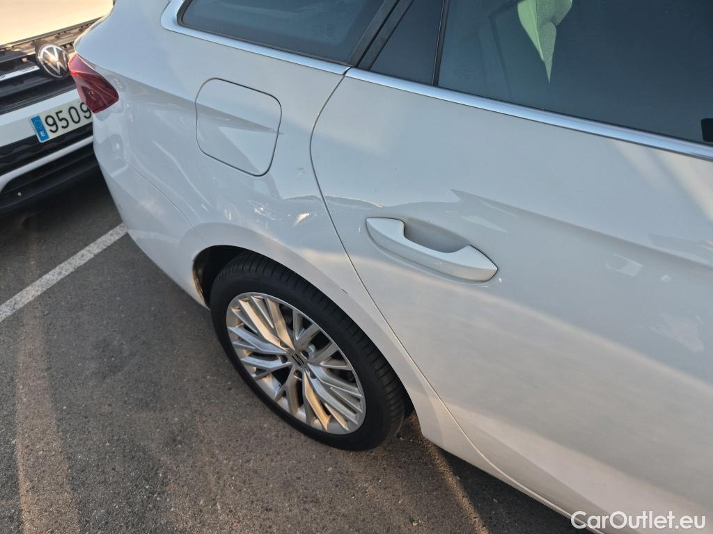  Seat  Leon SEAT Nuevo León / 2020 / 5P / familiar SP 1.5 eTSI 110kW DSG S&S Xcellence Go L #5