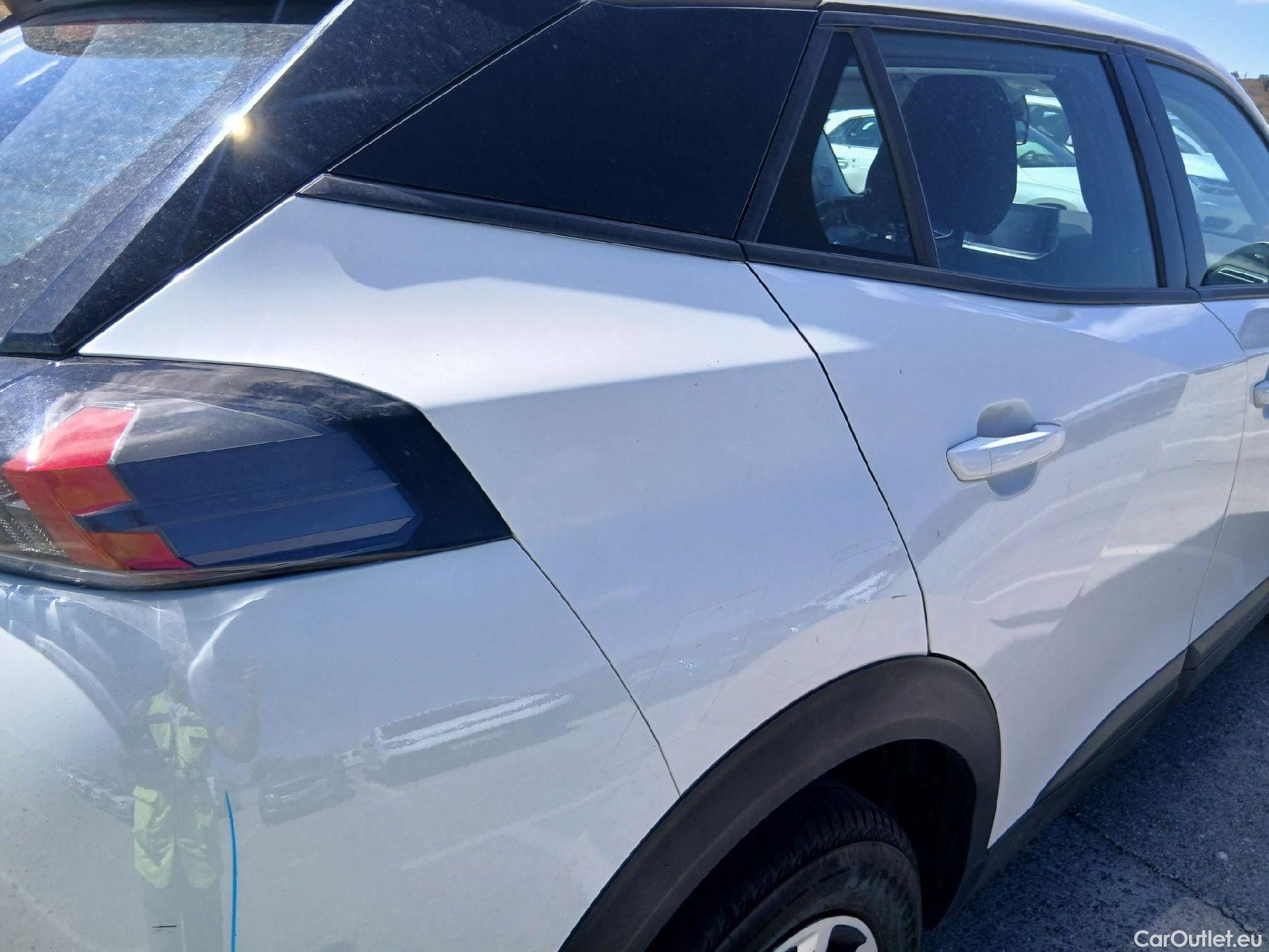  Peugeot  2008 PEUGEOT  / 2019 / 5P / todoterreno Active BlueHDI 81kW (110CV) #33