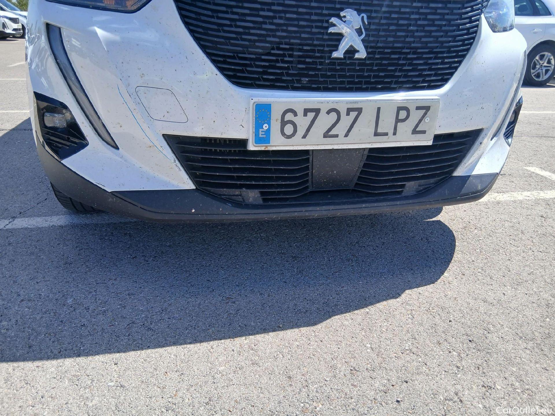  Peugeot  2008 PEUGEOT  / 2019 / 5P / todoterreno Active BlueHDI 81kW (110CV) #10
