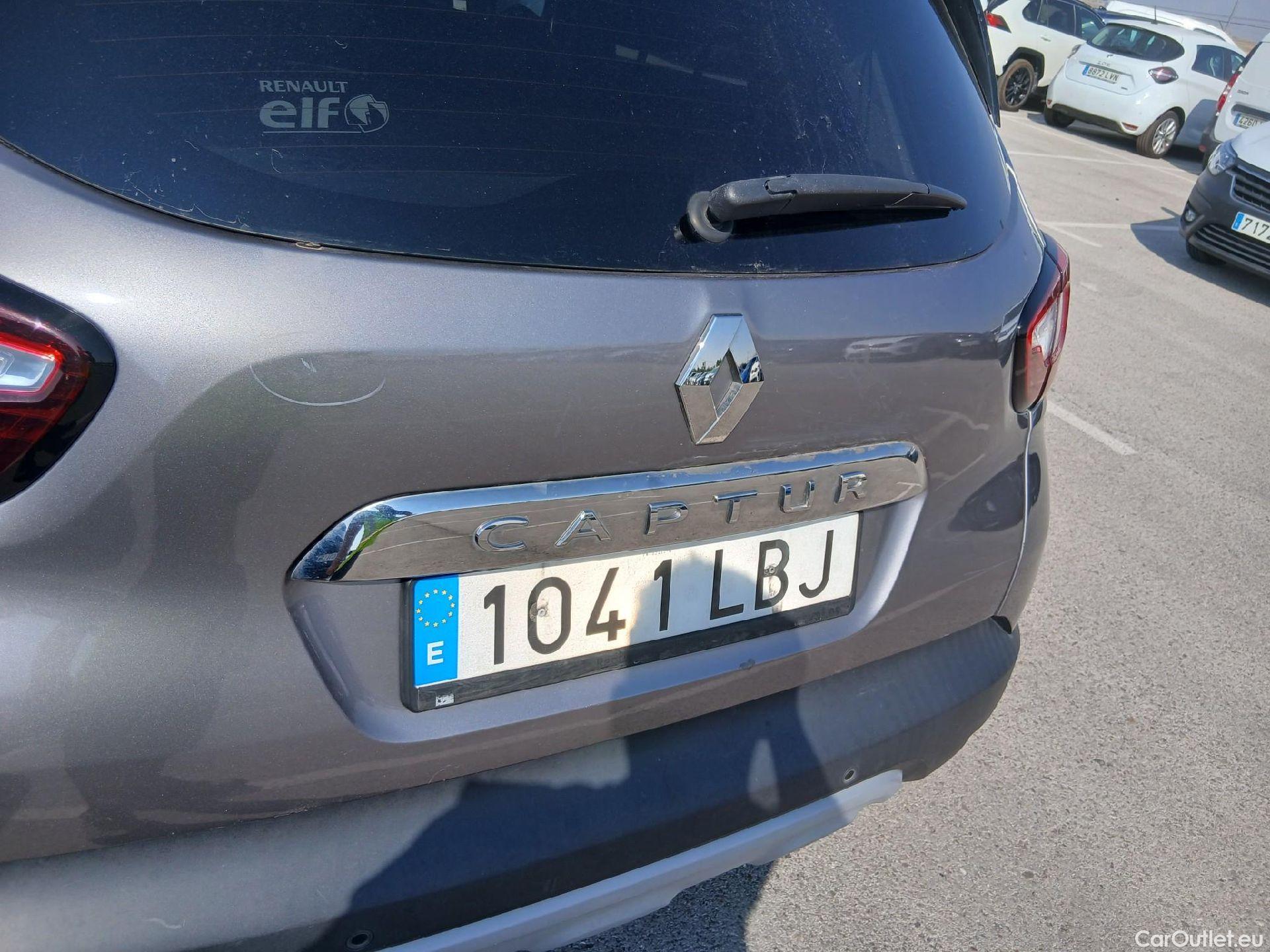  Renault  Captur RENAULT  / 2017 / 5P / crossover Zen dCi 66kW (90CV) #28