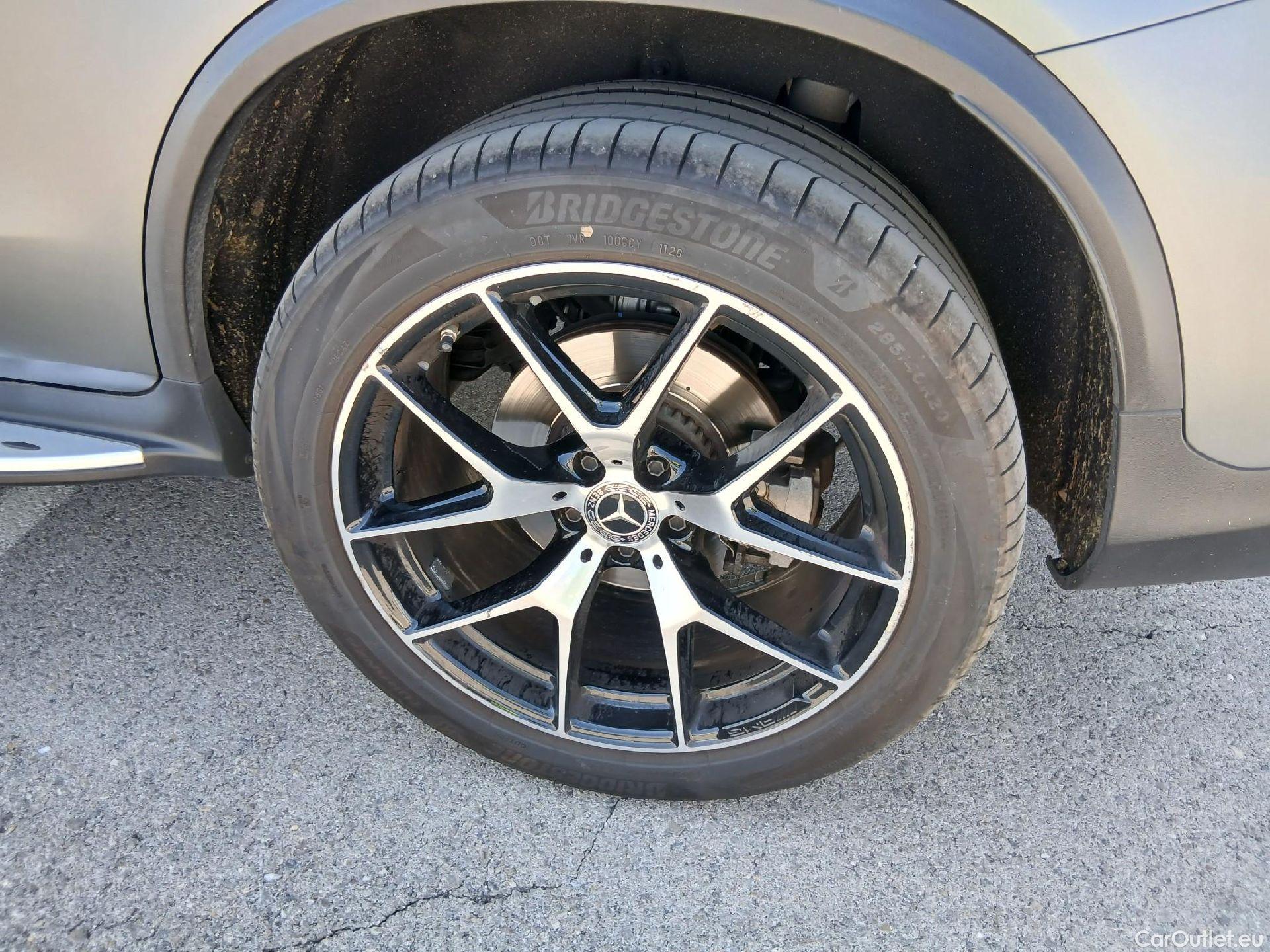  Mercedes  G-Klasee MERCEDES-BENZ GLC Coupé / 2019 / 5P / coupé GLC 300 e 4MATIC #29