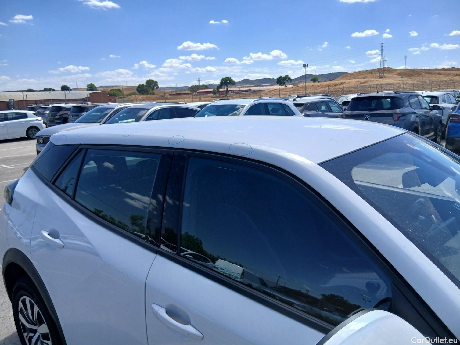  Peugeot  2008 PEUGEOT  / 2019 / 5P / todoterreno Active BlueHDI 81kW (110CV) #43