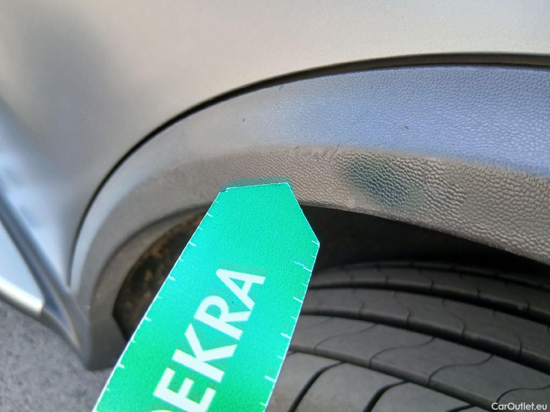  Mercedes  G-Klasee MERCEDES-BENZ GLC Coupé / 2019 / 5P / coupé GLC 300 e 4MATIC #26