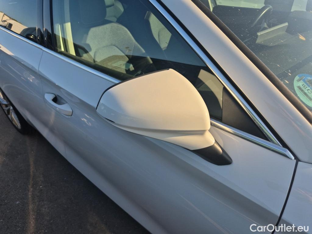  Seat  Leon SEAT Nuevo León / 2020 / 5P / familiar SP 1.5 eTSI 110kW DSG S&S Xcellence Go L #17
