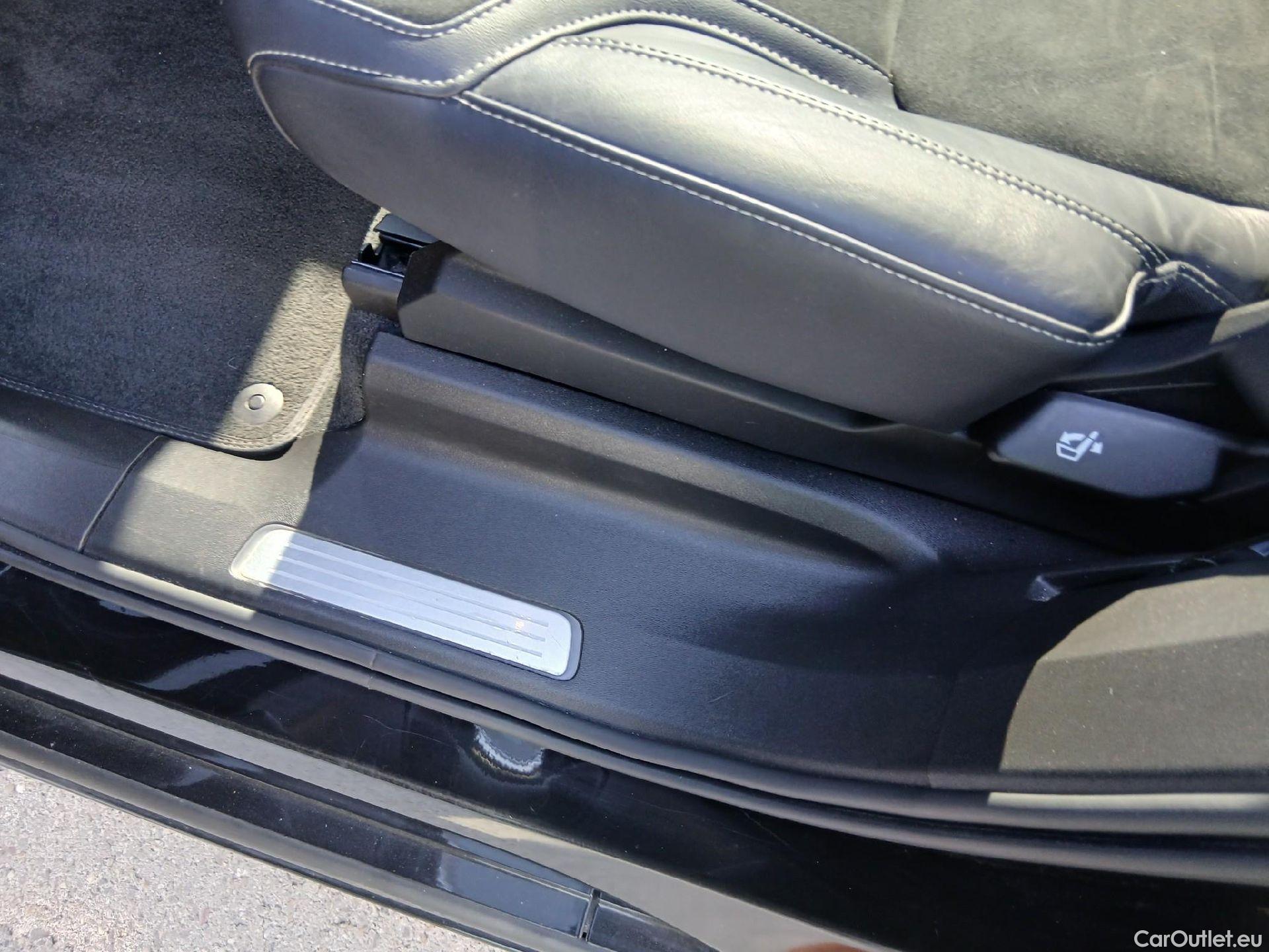  Volvo  XC90 VOLVO  / 2019 / 5P / todoterreno 2.0 T8 AWD Recharge R-Design Auto #28