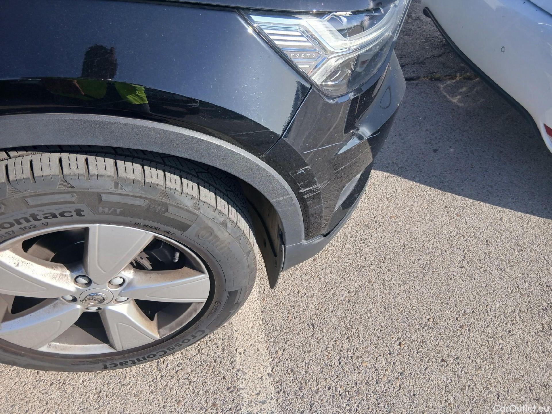  Volvo  XC 40 VOLVO XC40 / 2017 / 5P / todoterreno 1.5 T2 Momentum Core Auto #59