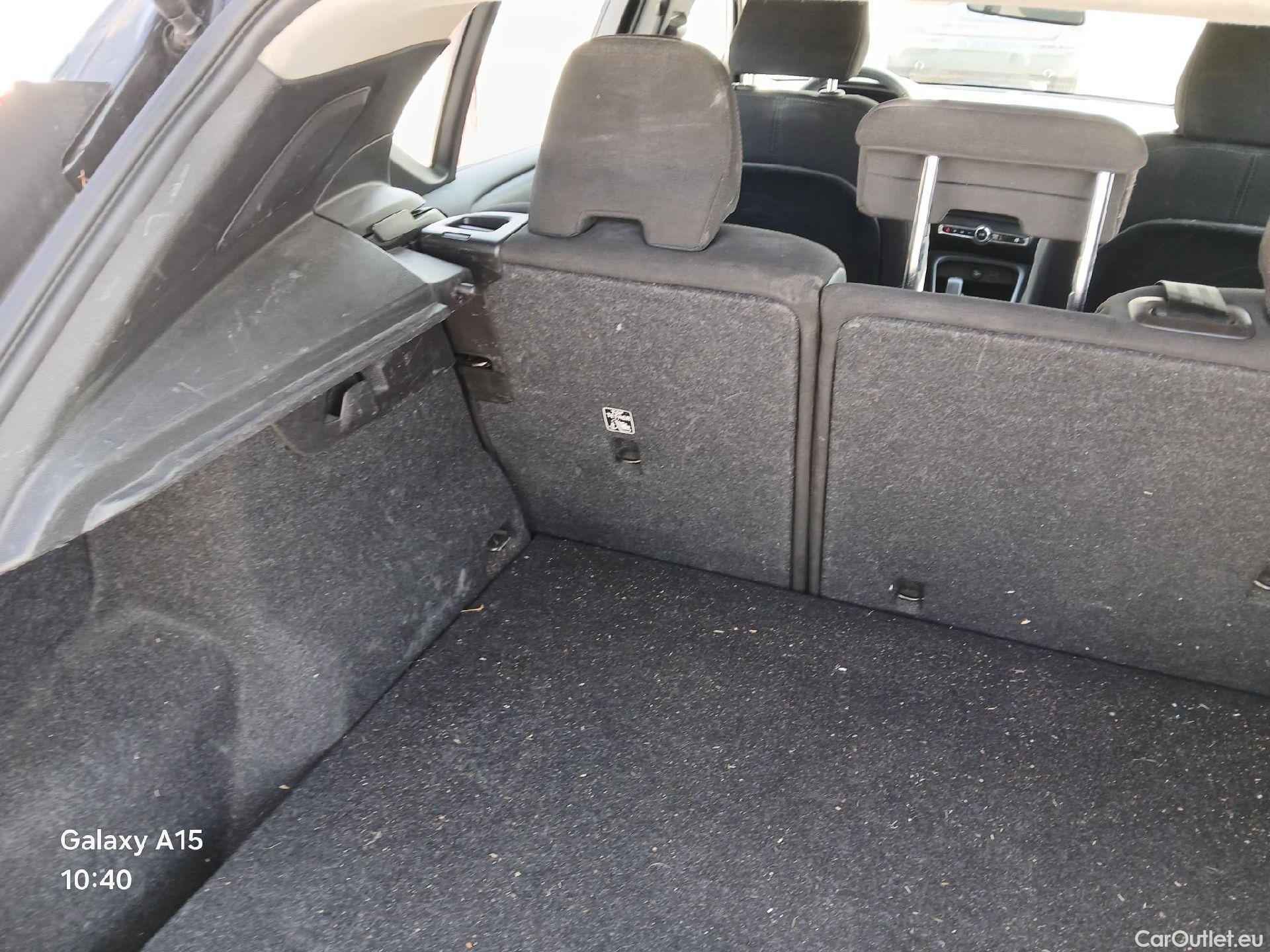  Volvo  XC 40 VOLVO XC40 / 2017 / 5P / todoterreno 1.5 T2 Momentum Core Auto #27