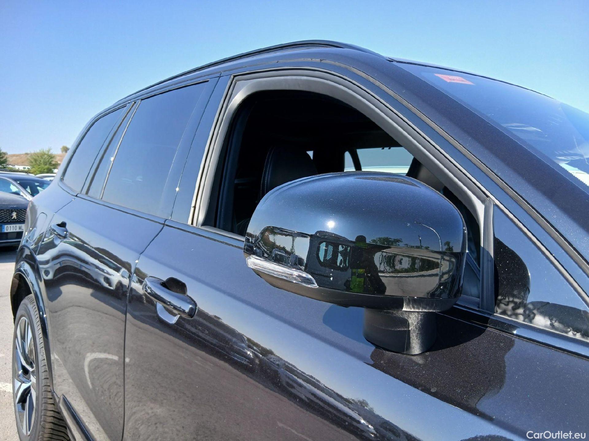  Volvo  XC90 VOLVO  / 2019 / 5P / todoterreno 2.0 T8 AWD Recharge R-Design Auto #43