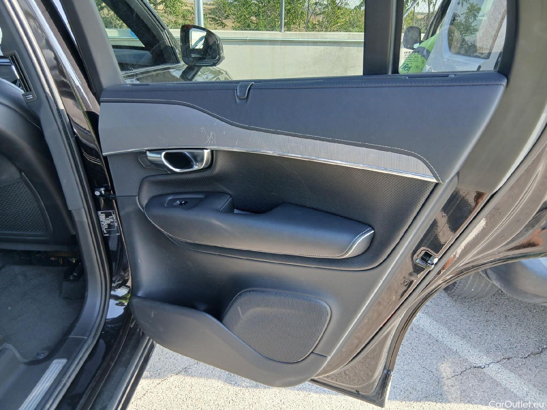  Volvo  XC90 VOLVO  / 2019 / 5P / todoterreno 2.0 T8 AWD Recharge R-Design Auto #23
