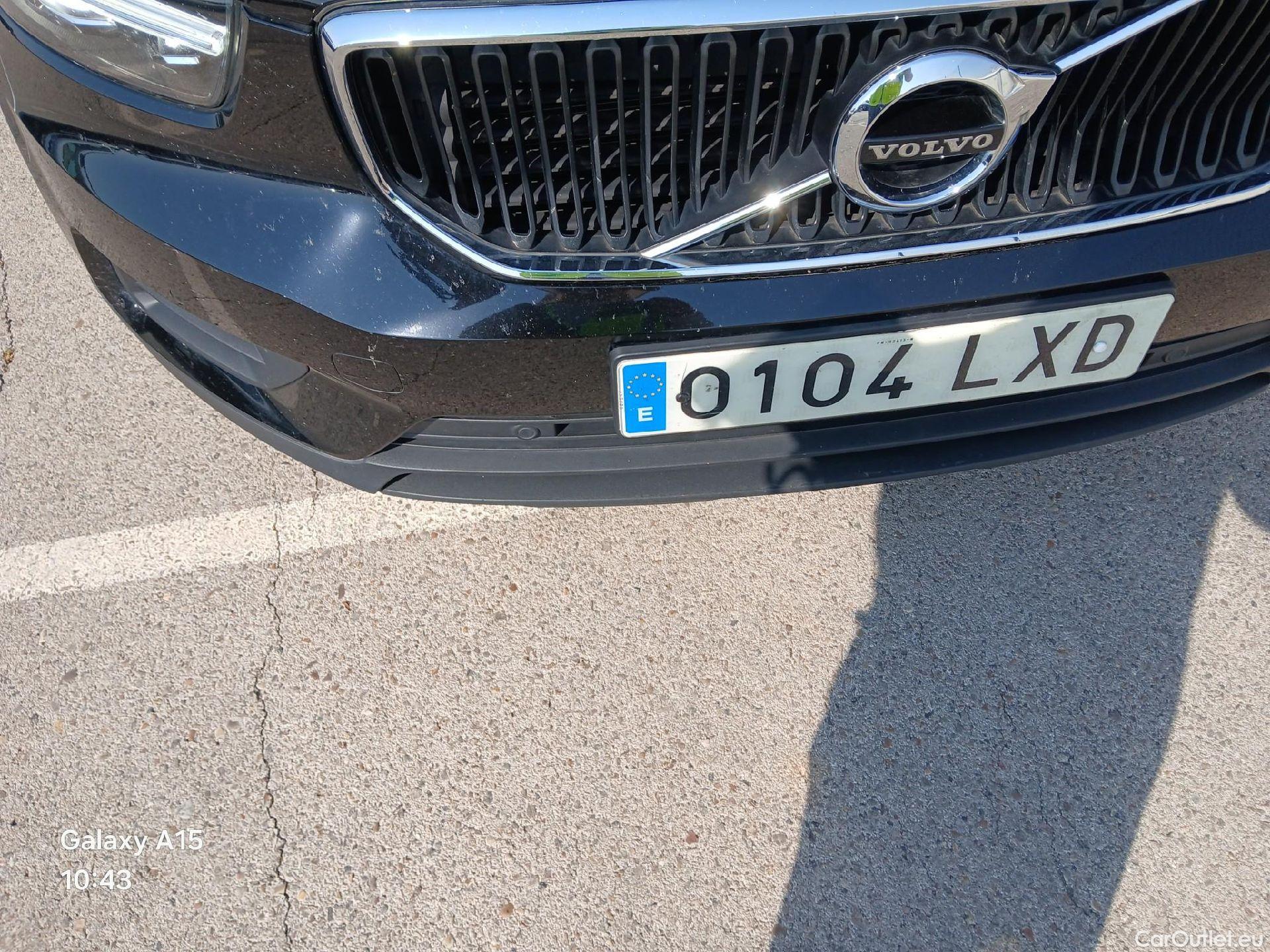  Volvo  XC 40 VOLVO XC40 / 2017 / 5P / todoterreno 1.5 T2 Momentum Core Auto #37