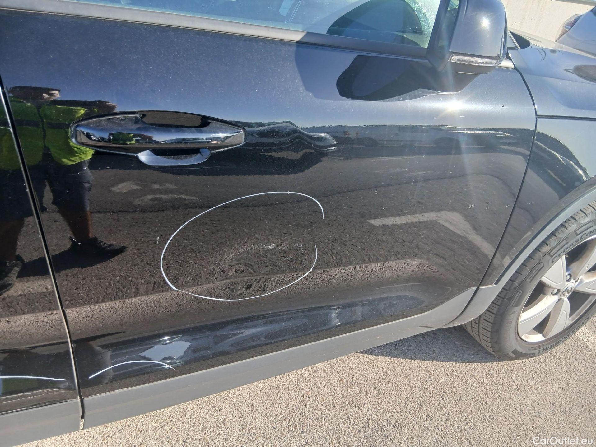  Volvo  XC 40 VOLVO XC40 / 2017 / 5P / todoterreno 1.5 T2 Momentum Core Auto #51