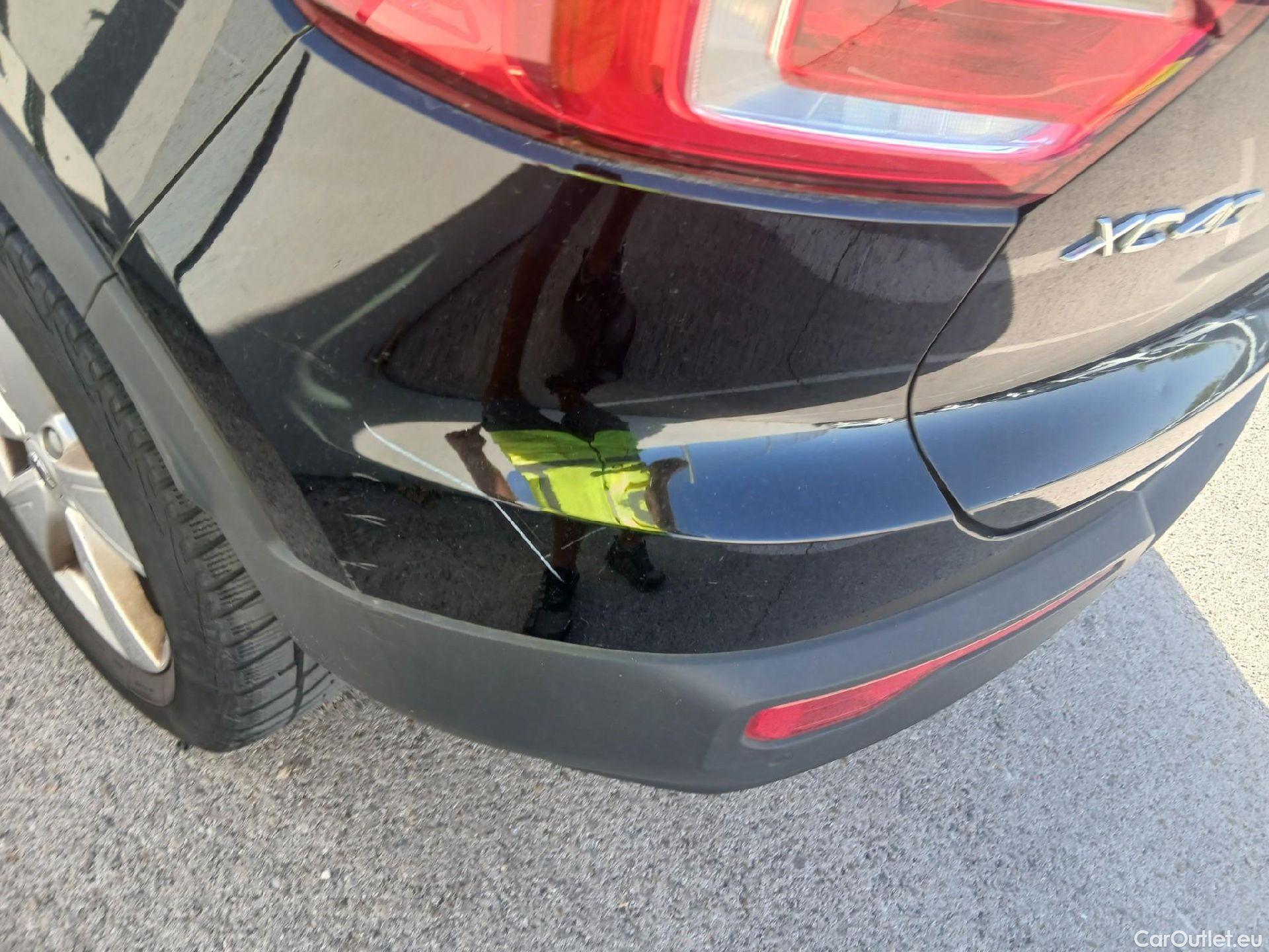  Volvo  XC 40 VOLVO XC40 / 2017 / 5P / todoterreno 1.5 T2 Momentum Core Auto #40