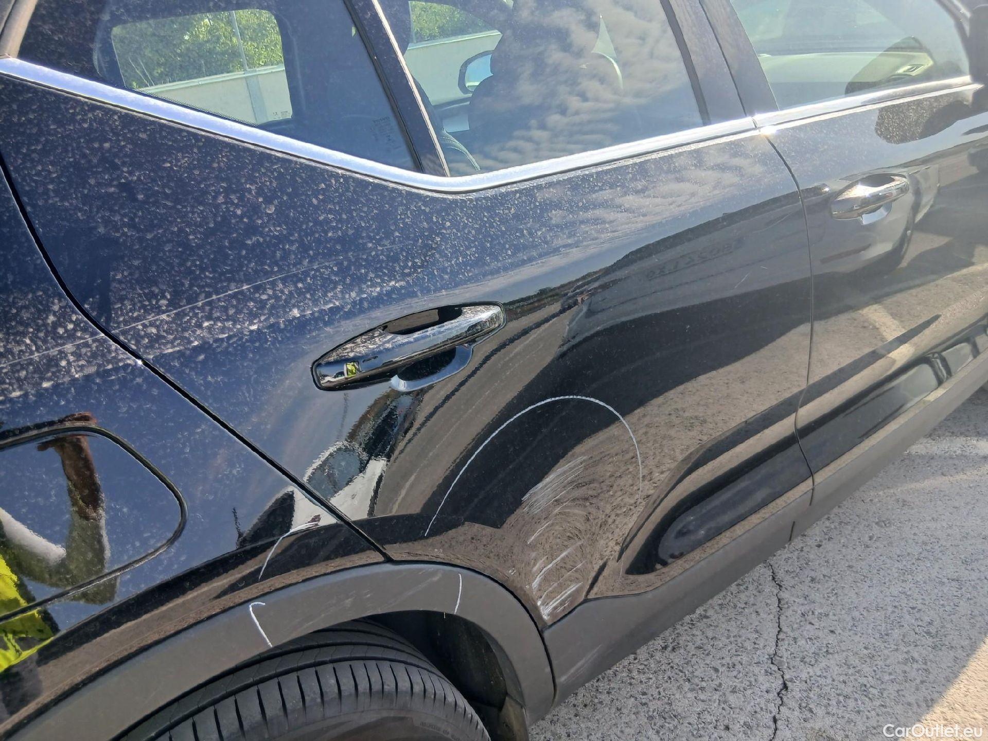  Volvo  XC 40 VOLVO XC40 / 2017 / 5P / todoterreno 1.5 T5 Twin Recharge Inscription Ex Auto #32