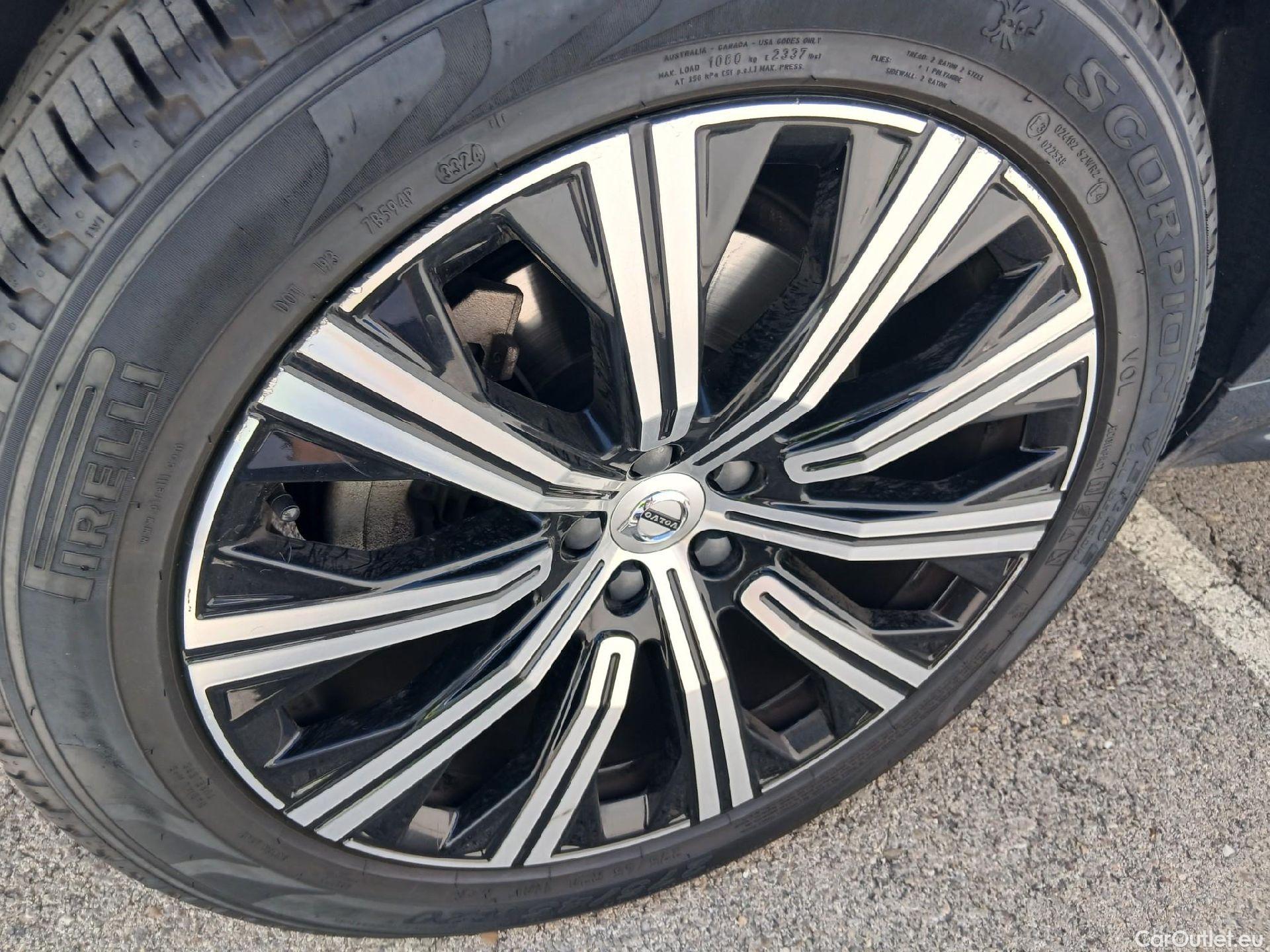  Volvo  XC90 VOLVO  / 2019 / 5P / todoterreno 2.0 B5 D AWD Plus Bright Auto #17