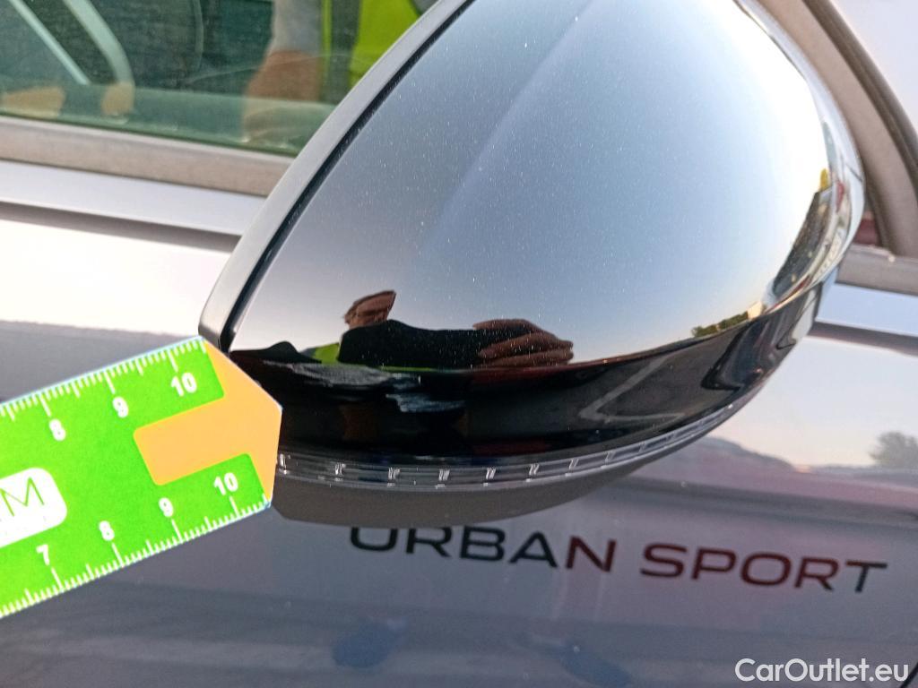  Volkswagen  Tiguan VOLKSWAGEN  / 2020 / 5P / todoterreno Urban Sport 2.0 TDI 110kW (150CV) DSG #40