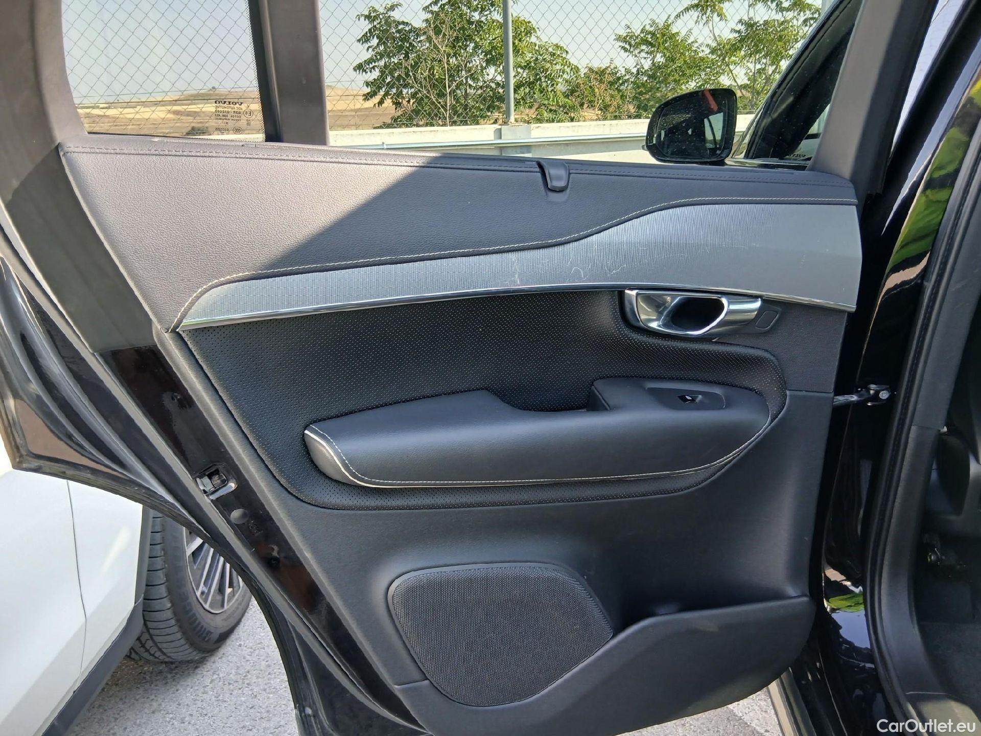  Volvo  XC90 VOLVO  / 2019 / 5P / todoterreno 2.0 T8 AWD Recharge R-Design Auto #26
